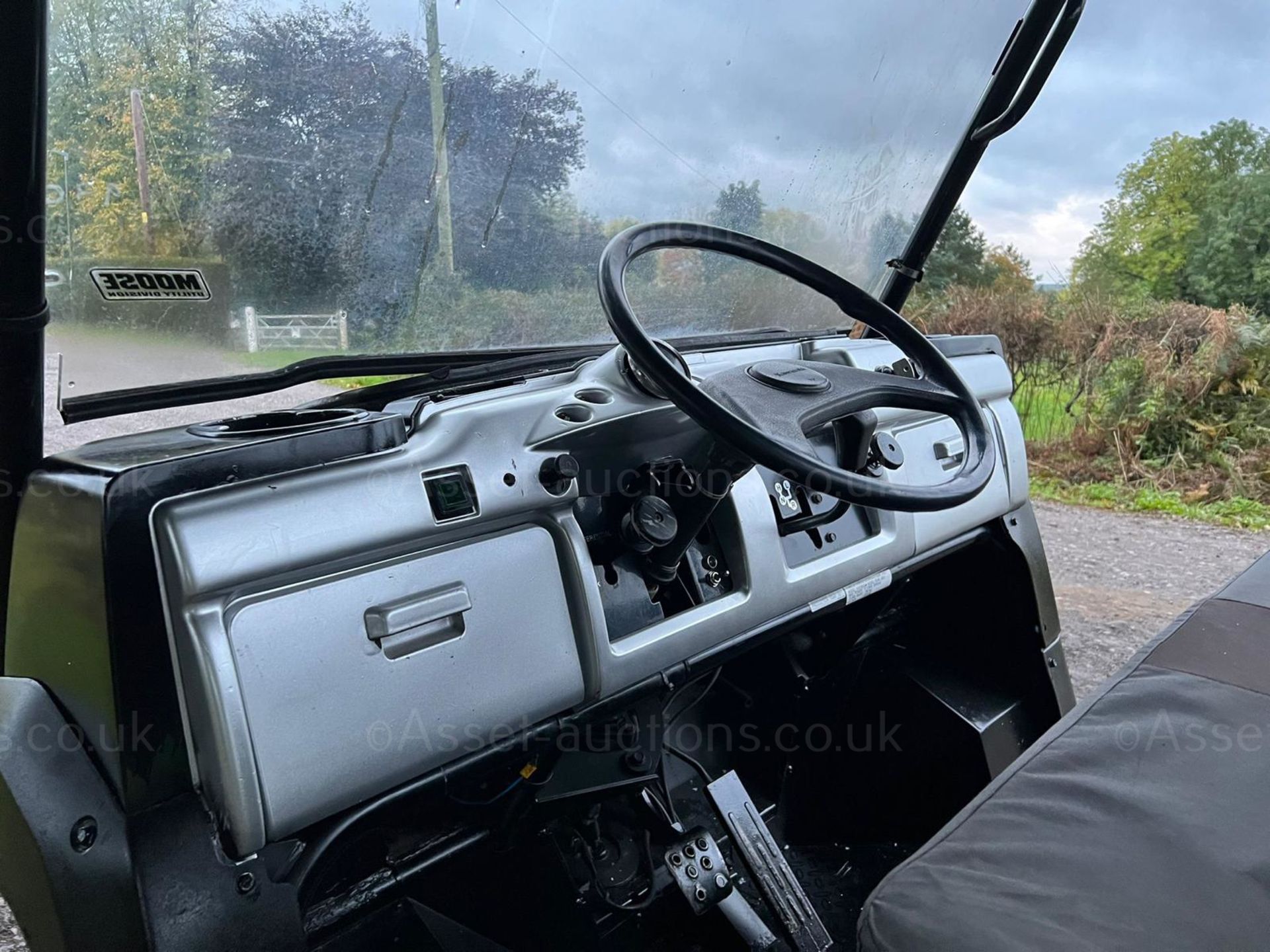 2011 KAWASAKI MULE 4010 4WD 4/5 SEATER DIESEL BUGGI, RUNS AND DRIVES, SHOWING A LOW 2038 HOURS - Image 17 of 19