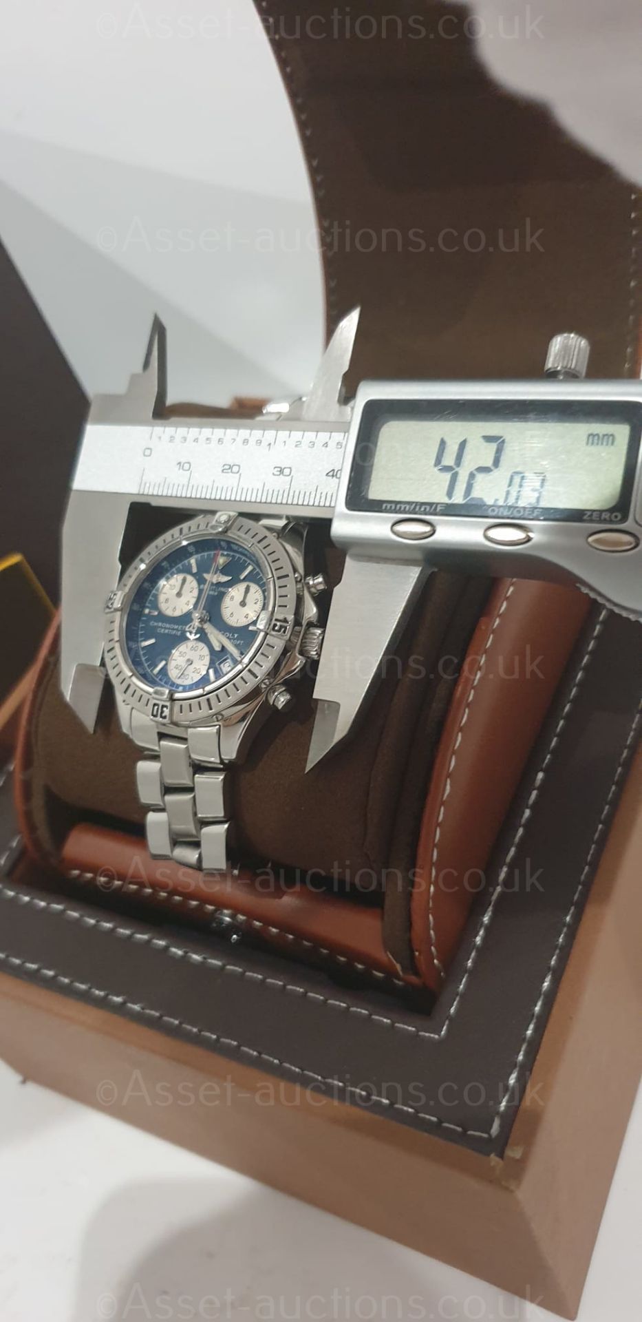 BREITLING CHRONOGRAPH MENS SWISS WATCH *NO VAT* - Image 6 of 9