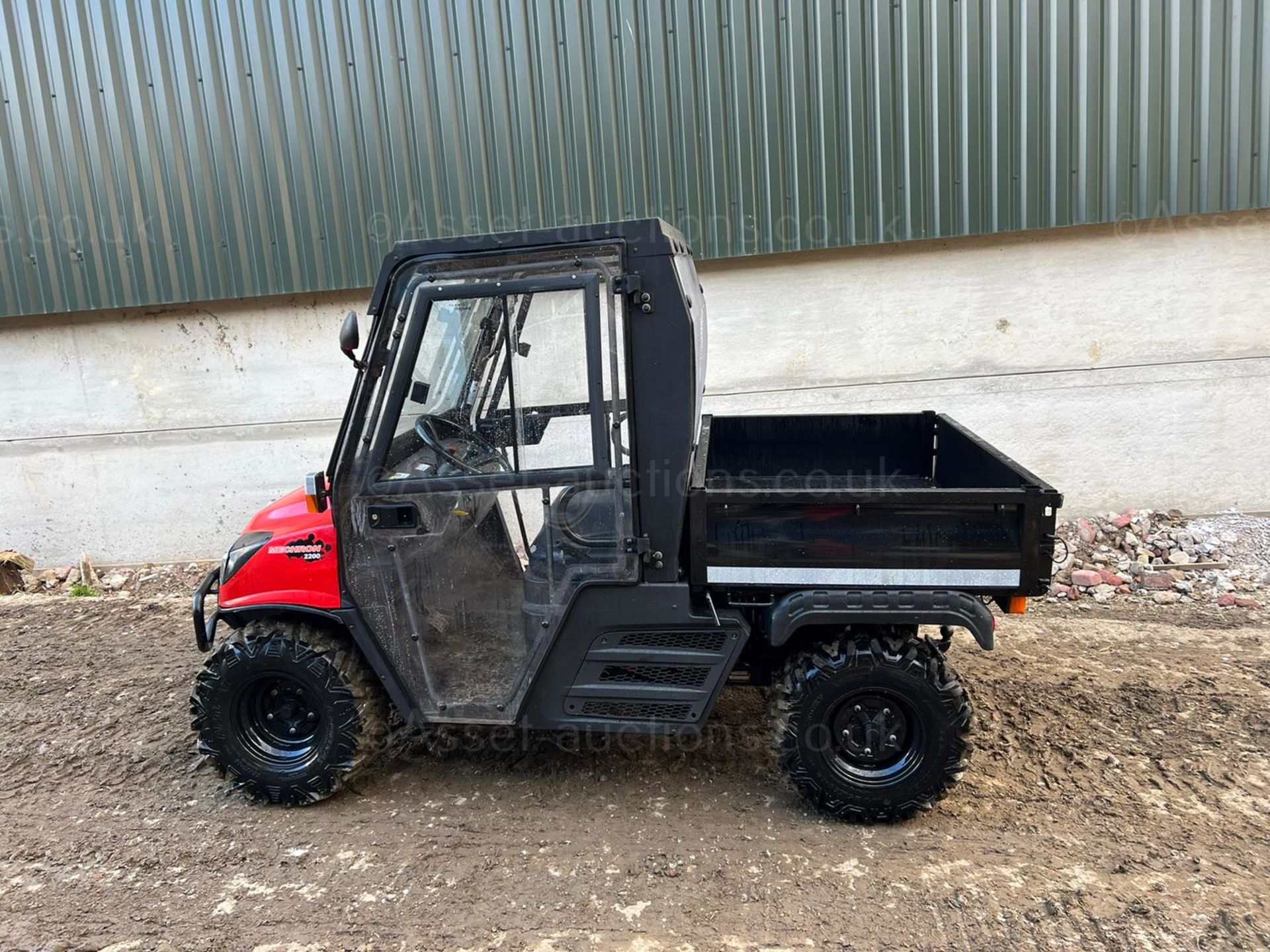 2012 KIOTI MECHRON 2200 4WD BUGGI, RUNS AND DRIVES, SHOWING A LOW 2476 HOURS, FULLY CABBED *PLUS VAT - Image 3 of 14