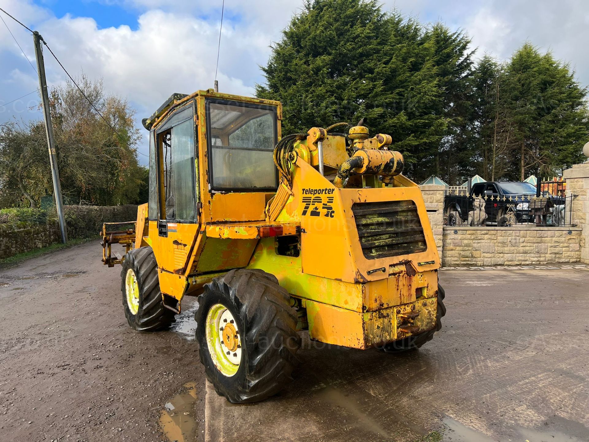 SANDERSON T2-725C 4WD TELESCOPIC HANDLER, RUNS DRIVES AND LIFTS, SHOWING A LOW 2535 HOURS *PLUS VAT* - Image 7 of 21