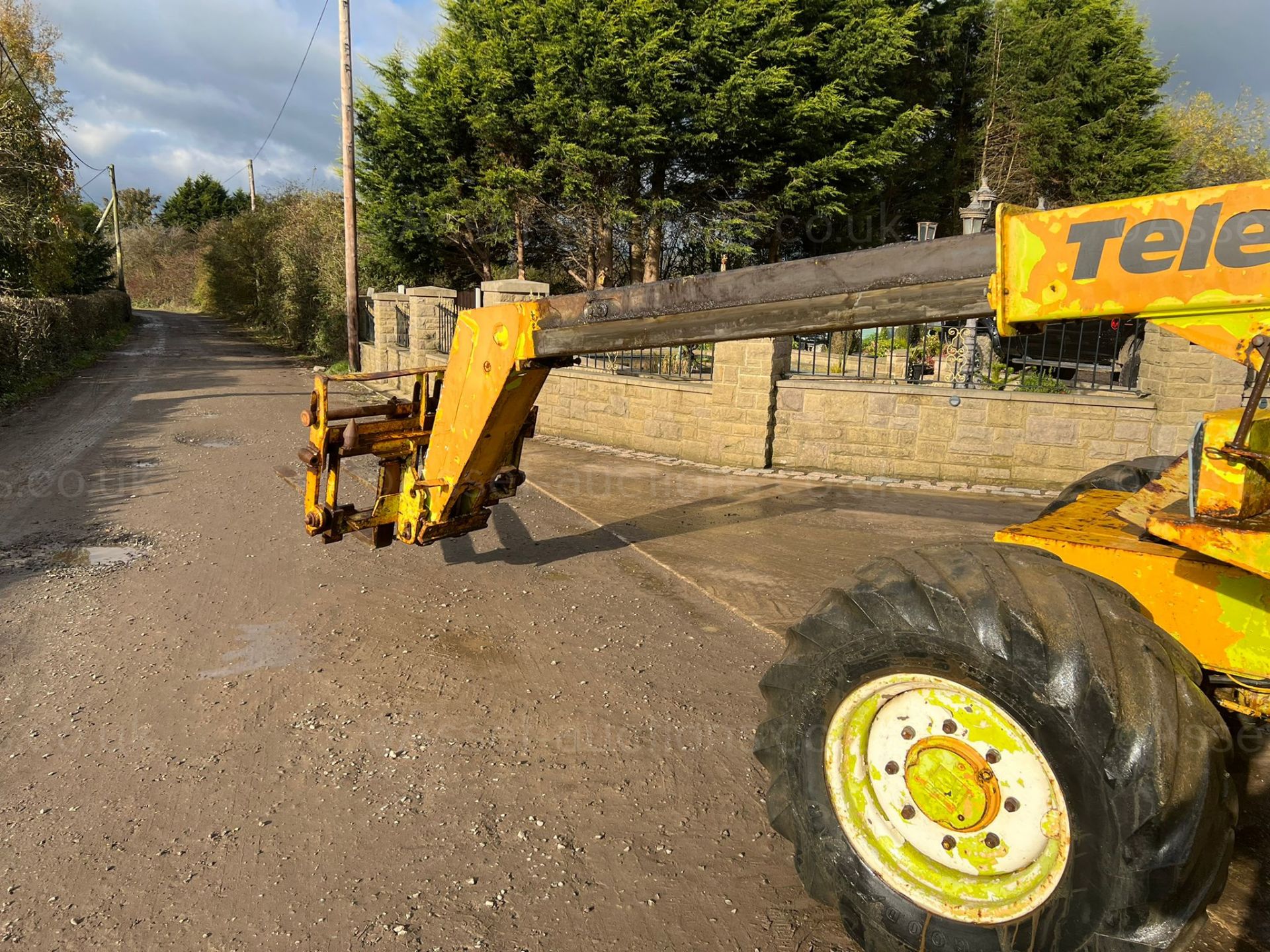 SANDERSON T2-725C 4WD TELESCOPIC HANDLER, RUNS DRIVES AND LIFTS, SHOWING A LOW 2535 HOURS *PLUS VAT* - Image 11 of 21