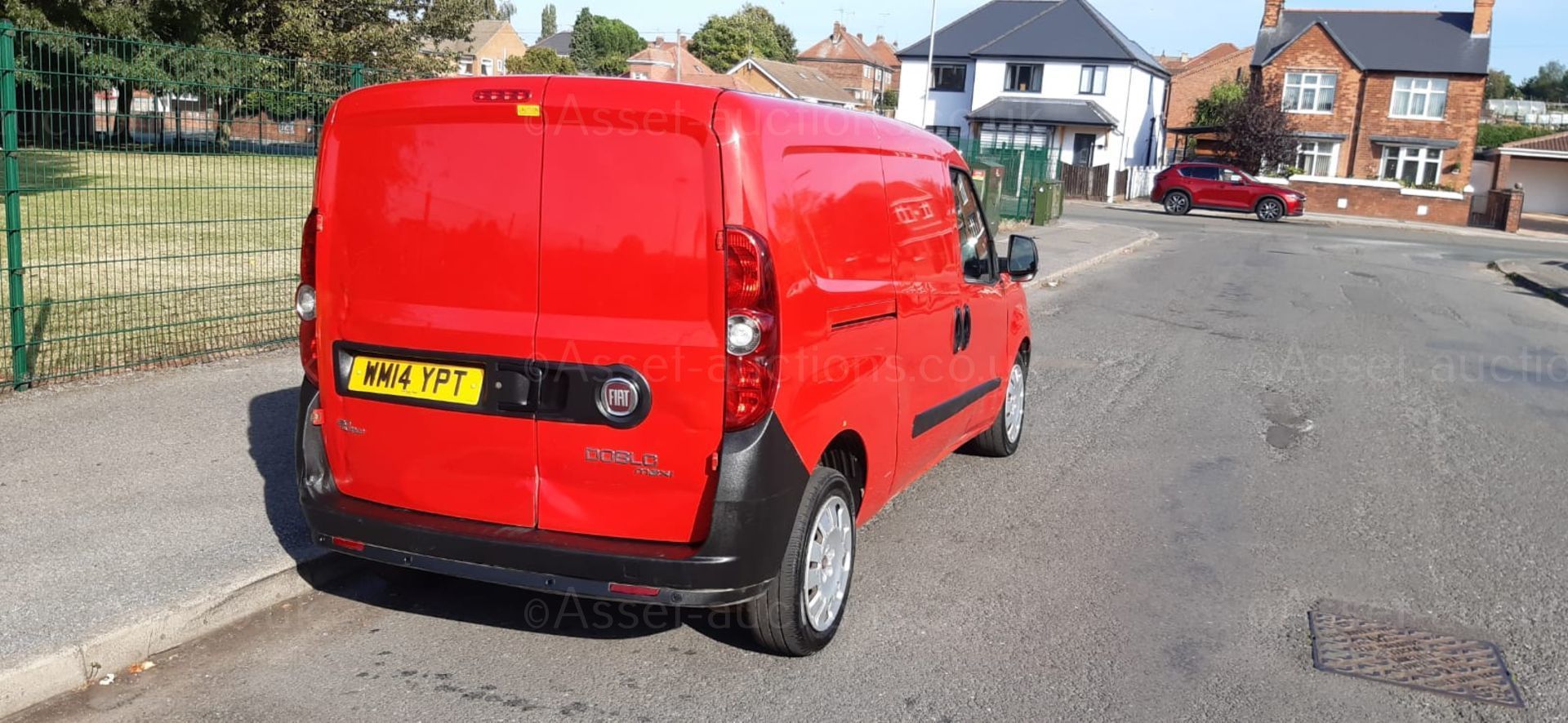 2014 FIAT DOBLO 16V MULTIJET RED PANEL VAN, 84K MILES, 1.2 DIESEL ENGINE *PLUS VAT* - Image 3 of 11