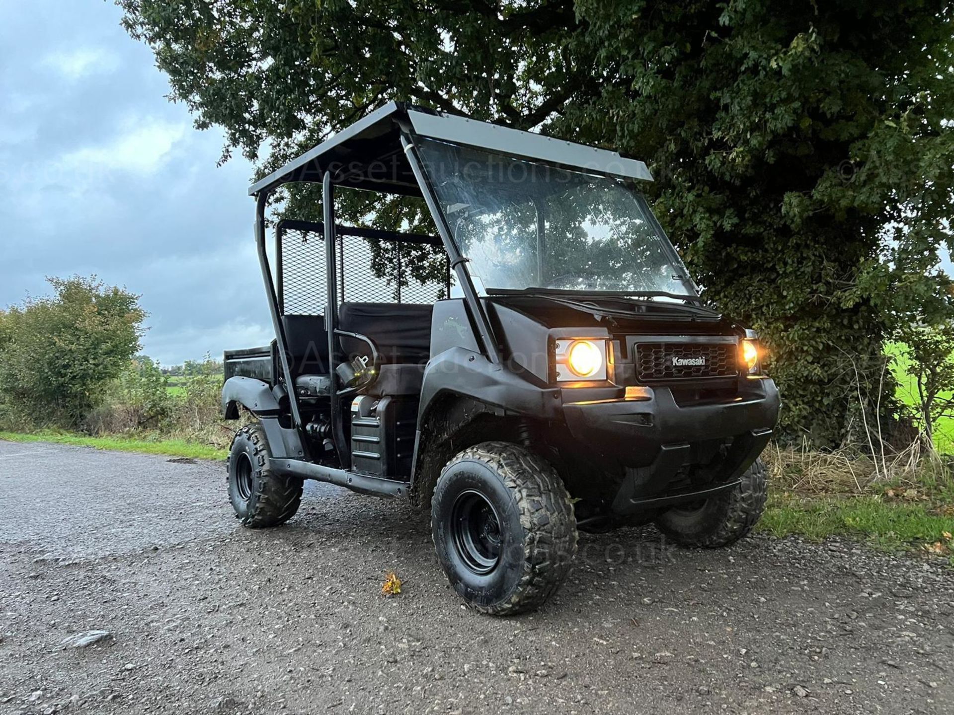 2011 KAWASAKI MULE 4010 4WD 4/5 SEATER DIESEL BUGGI, RUNS AND DRIVES, SHOWING A LOW 2038 HOURS - Image 8 of 19