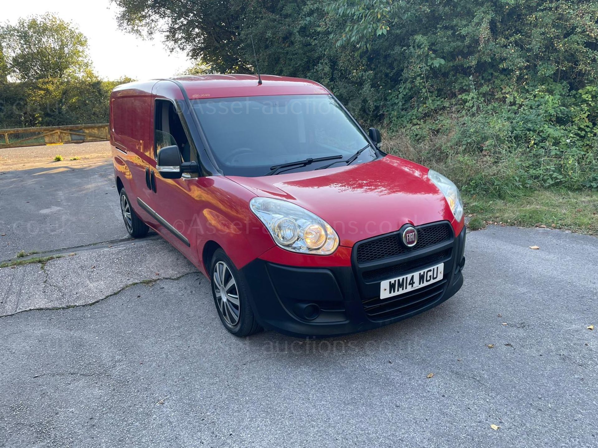 2014 FIAT DOBLO 16V MULTIJET RED PANEL VAN, 1.3 DIESEL, 108,305 MILES, MANUAL GEARBOX *PLUS VAT* - Image 2 of 22