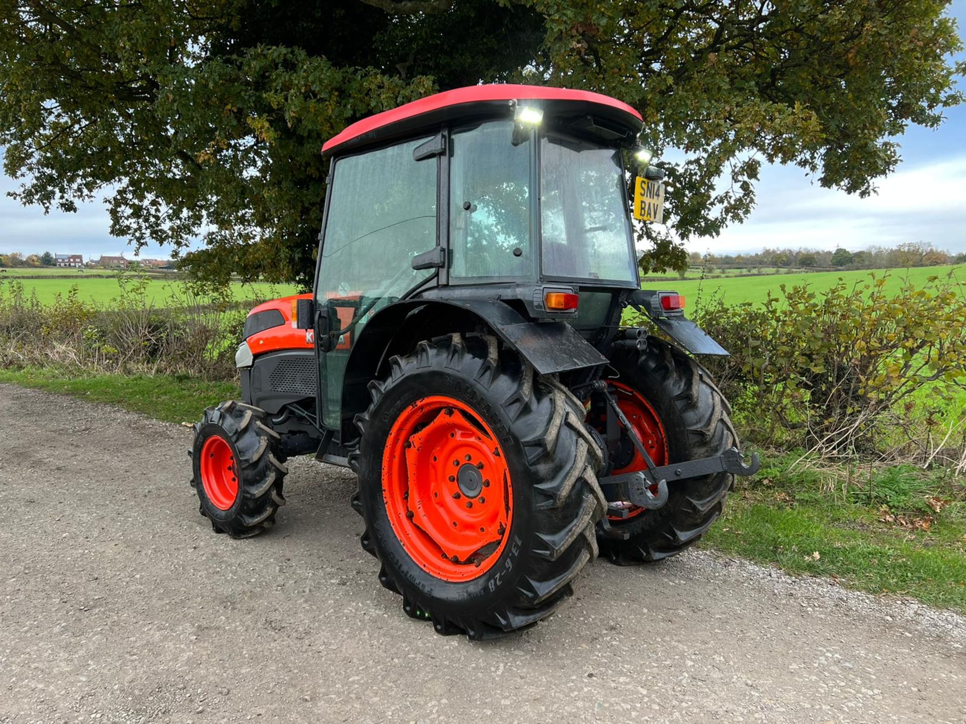 2014 KUBOTA L5740 59hp 4WD TRACTOR, RUNS AND DRIVES, FULLY CABBED, ROAD REGISTERED *PLUS VAT* - Image 6 of 24