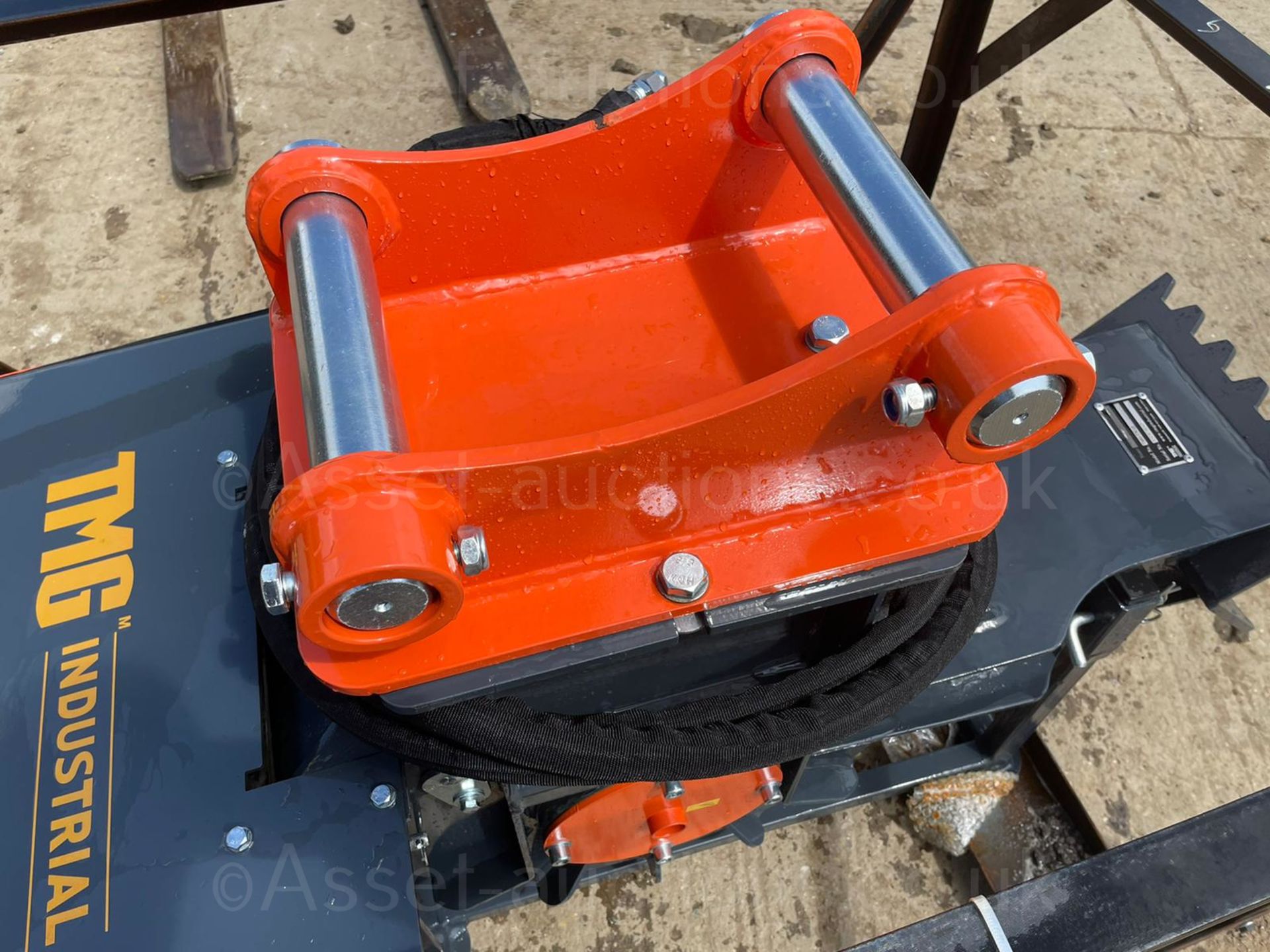 NEW AND UNUSED HEAVY DUTY 18" STUMP GRINDER, HYDRAULIC DRIVEN, 50mm PINS *PLUS VAT* - Image 16 of 16