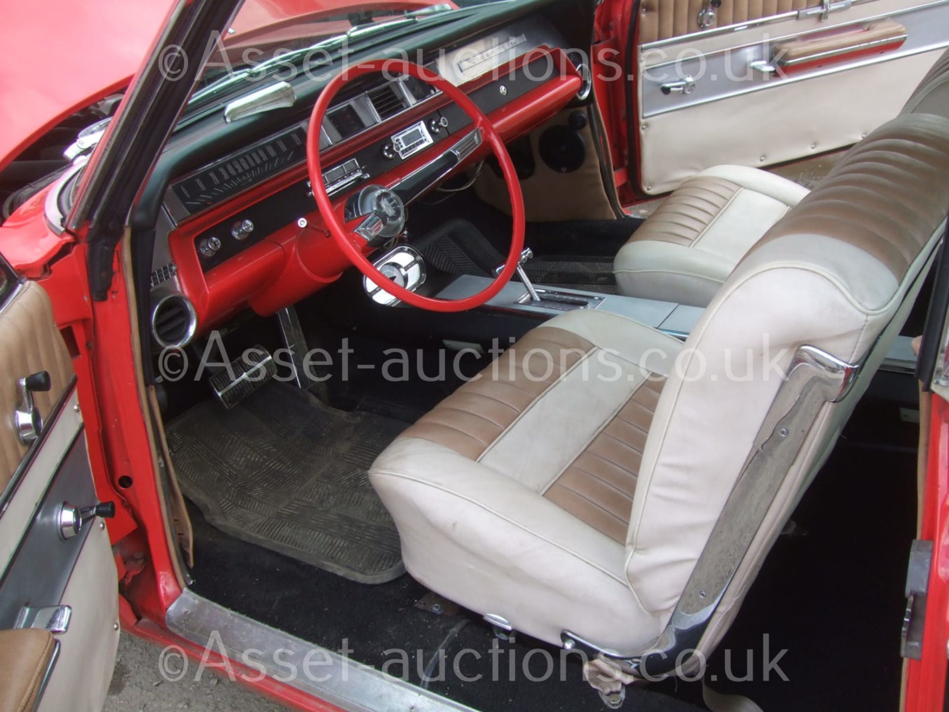 1963 OLDSMOBILE, STARFIRE COUPE, RARE CAR! SHOWING 71,026 MILES, MOT AND TAX EXEMPT *NO VAT* - Image 21 of 22