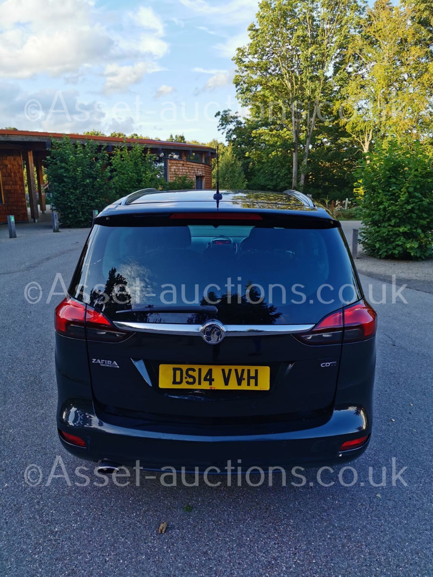 2014 VAUXHALL ZAFIRA TOURER SRI CDTI BLACK 7 SEATS MPV, 2.0 DIESEL ENGINE, MANUAL *NO VAT* - Image 11 of 44