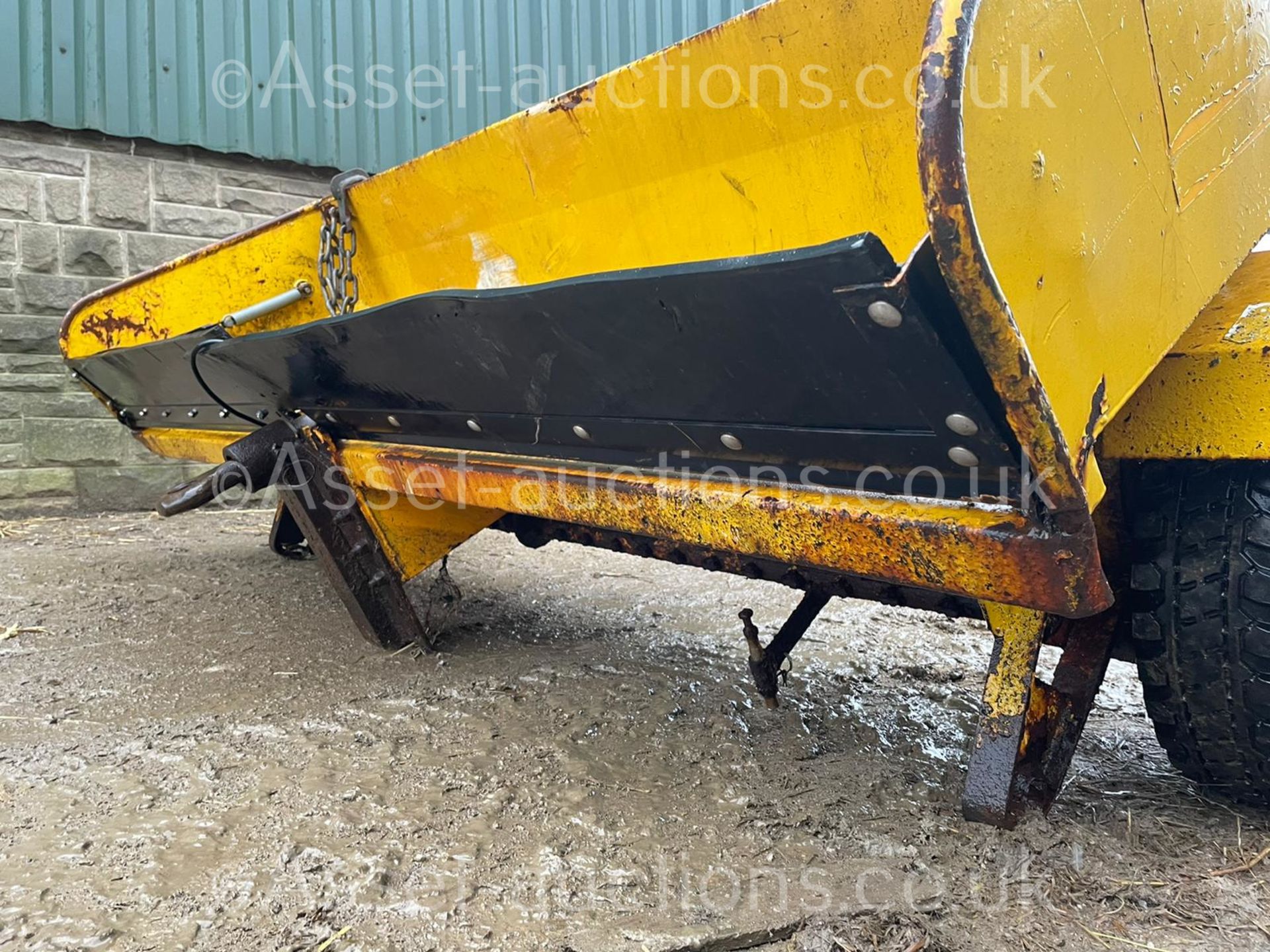 Epoke Single Axle Spreader/Gritter Tow Behind *PLUS VAT* - Image 7 of 14