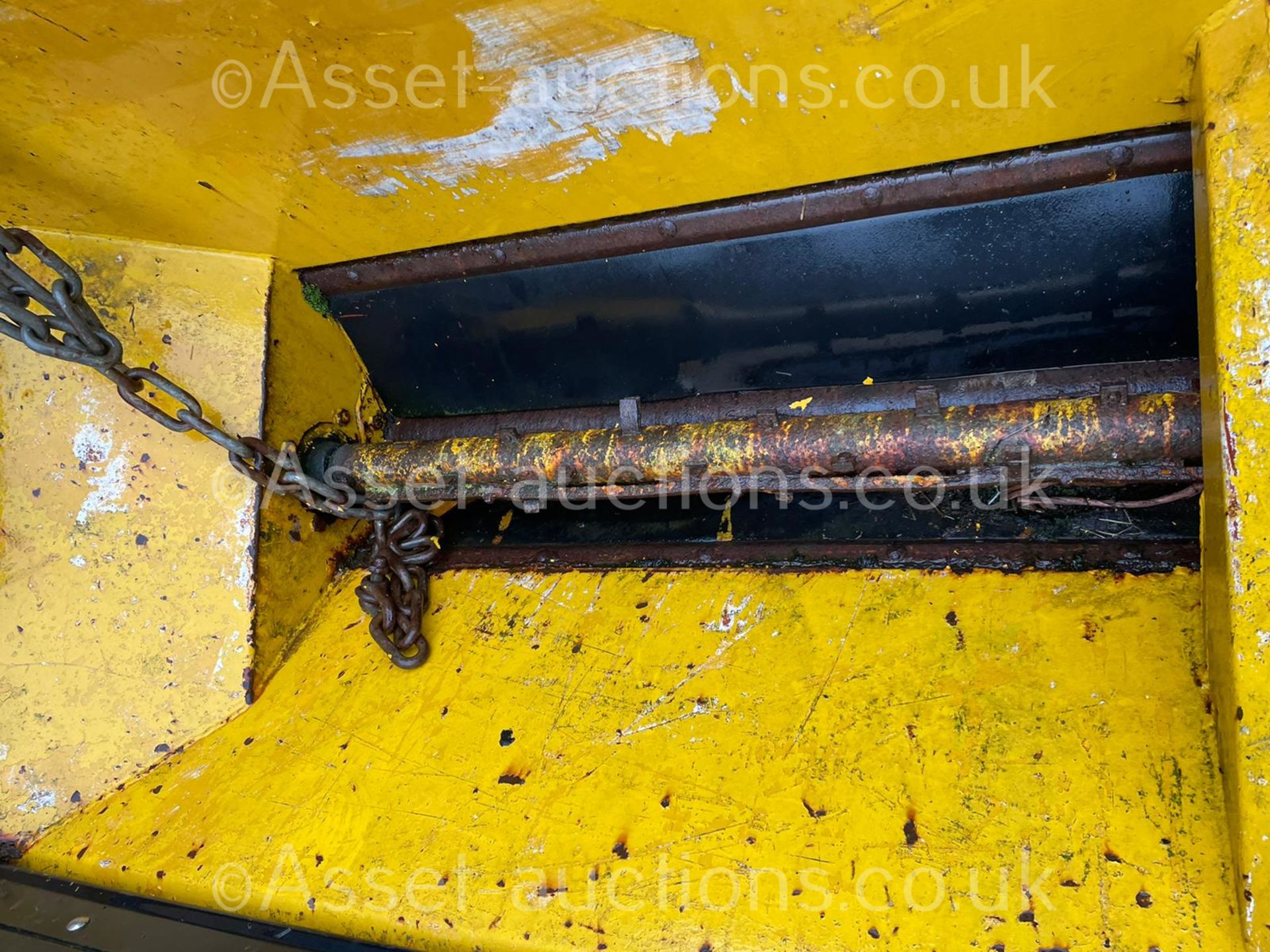 Epoke Single Axle Spreader/Gritter Tow Behind *PLUS VAT* - Image 13 of 14