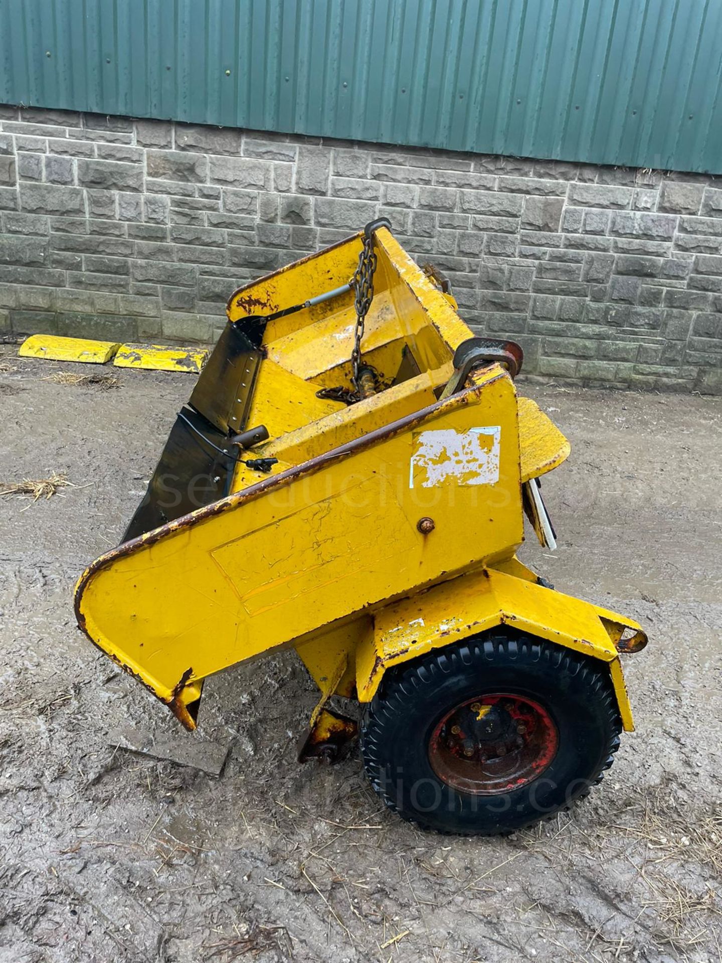 Epoke Single Axle Spreader/Gritter Tow Behind *PLUS VAT* - Image 10 of 14