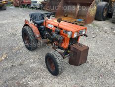 KUBOTA B5100 COMPACT TRACTOR WITH UNDERSLUNG MOWER, RUNS, DRIVES AND WORKS *PLUS VAT*