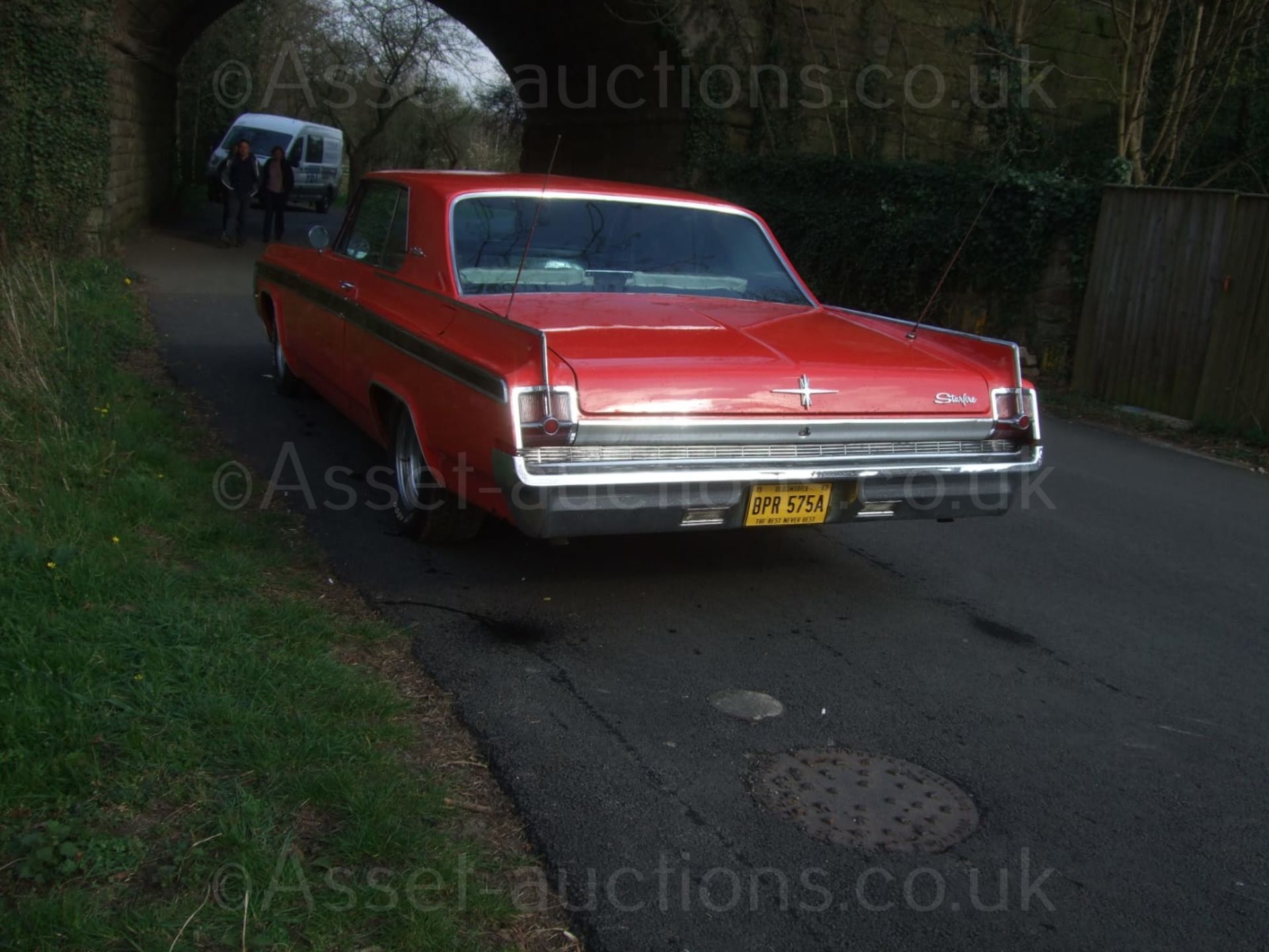 1963 OLDSMOBILE, STARFIRE COUPE, RARE CAR! SHOWING 71,026 MILES, MOT AND TAX EXEMPT *NO VAT* - Image 10 of 22