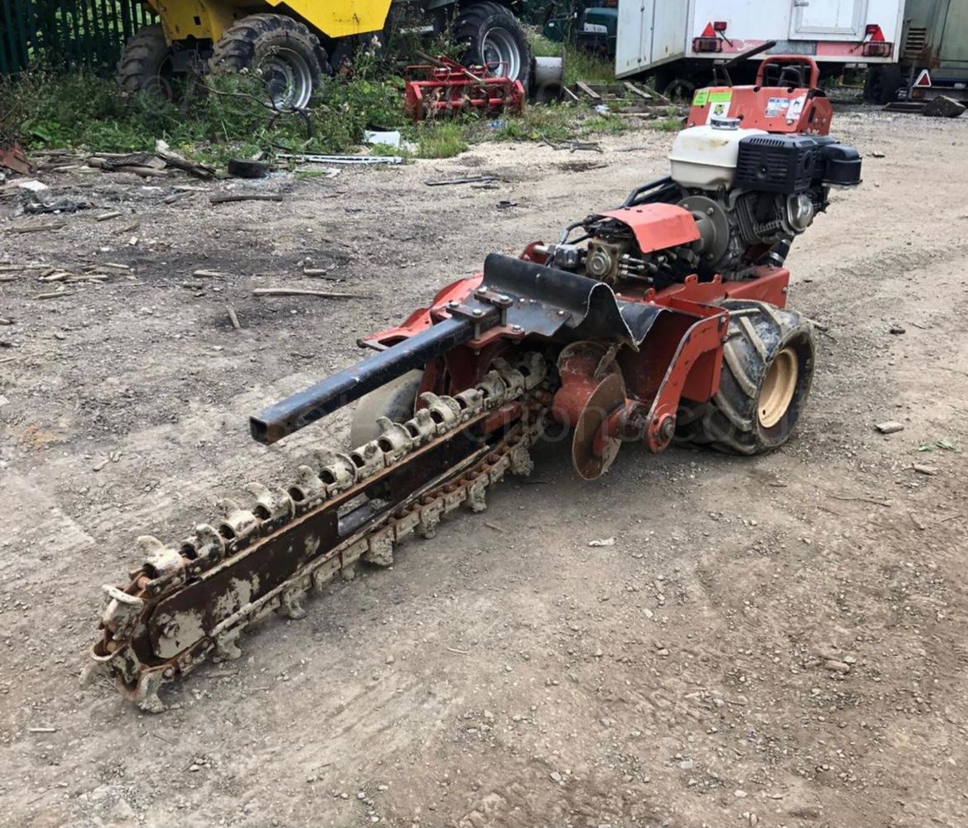 DITCH WITCH RT10 WALK BEHIND TRENCHER, RUNS DRIVES AND DIGS, SHOWING A LOW 130 HOURS *PLUS VAT* - Image 8 of 8