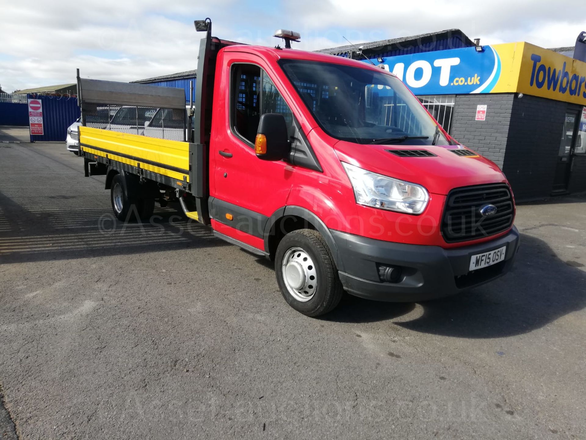 2015 FORD TRANSIT 350 RED DROPSIDE, 127K MILES, 14ft BODY WITH TAIL LIFT, 2.2 DIESEL *PLUS VAT* - Image 2 of 42