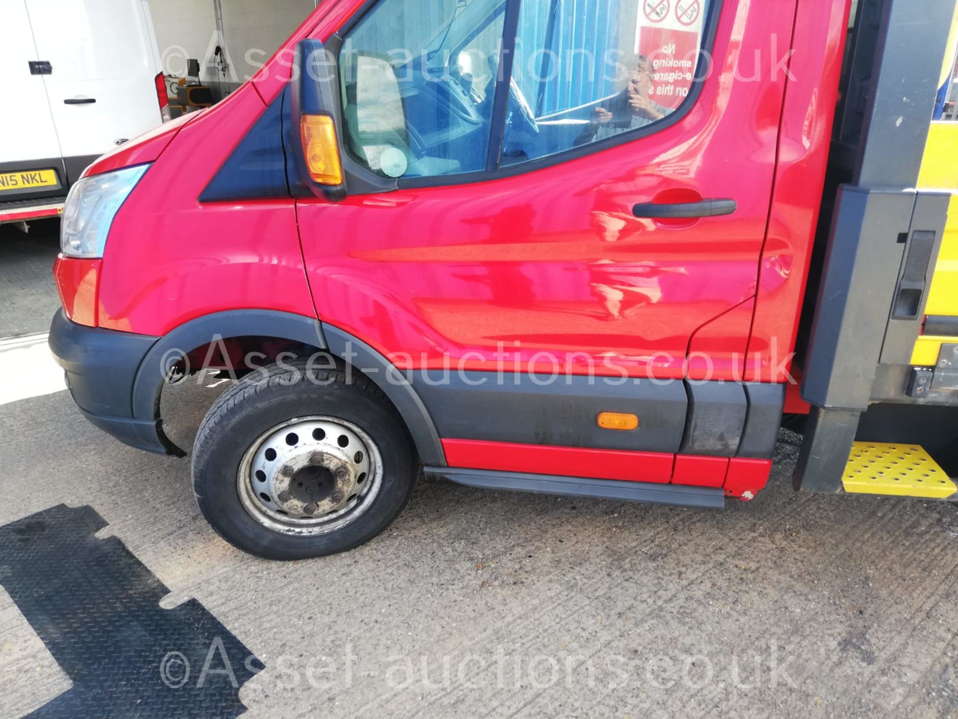 2015 FORD TRANSIT 350 RED DROPSIDE, 127K MILES, 14ft BODY WITH TAIL LIFT, 2.2 DIESEL *PLUS VAT* - Image 25 of 42