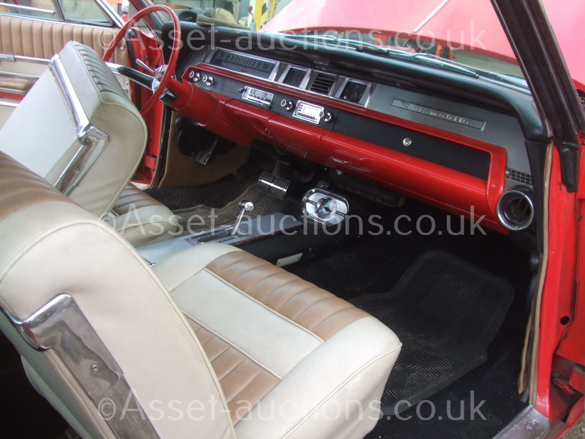 1963 OLDSMOBILE, STARFIRE COUPE, RARE CAR! SHOWING 71,026 MILES, MOT AND TAX EXEMPT *NO VAT* - Image 19 of 22