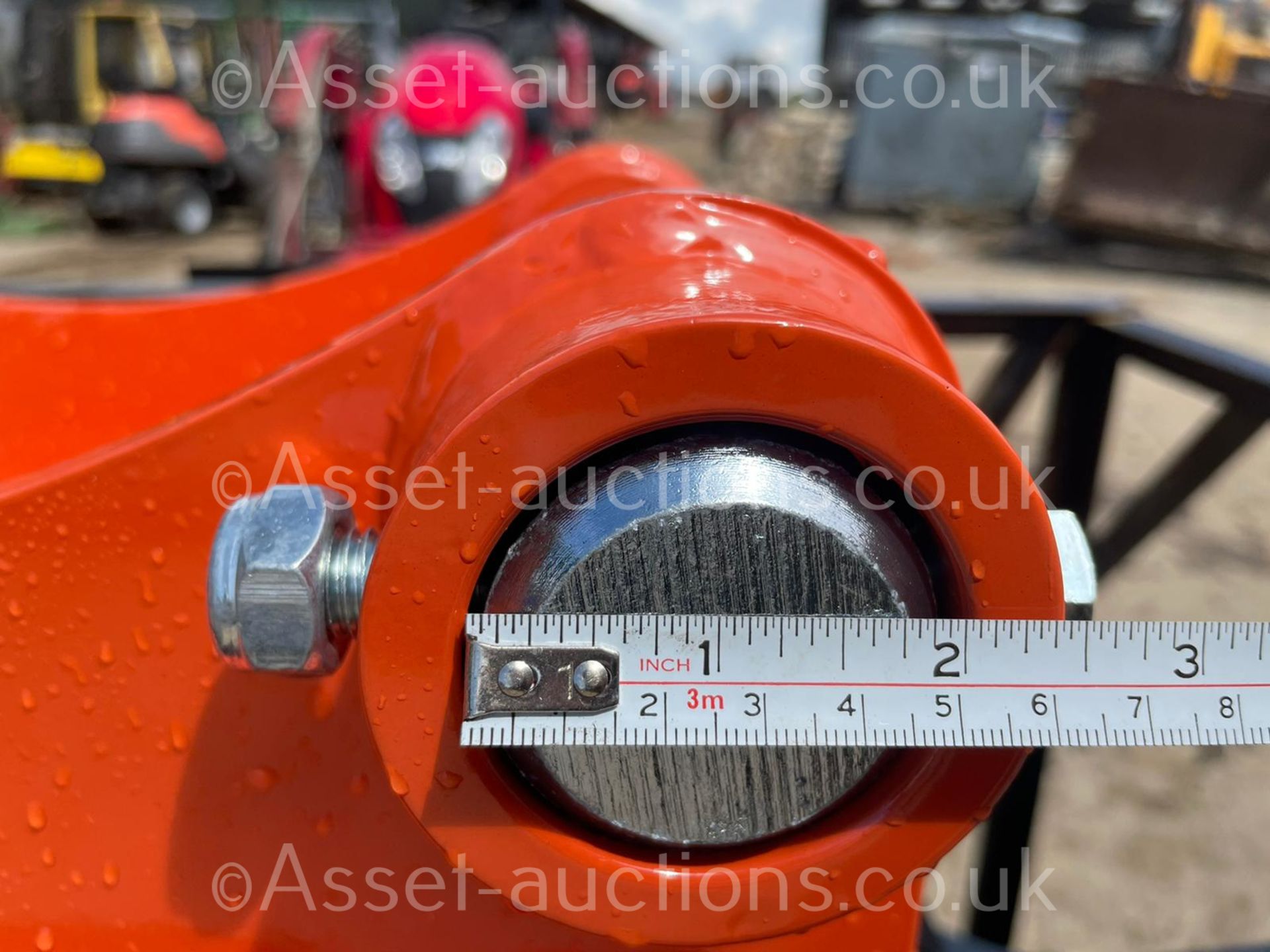 NEW AND UNUSED HEAVY DUTY 18" STUMP GRINDER, HYDRAULIC DRIVEN, 50mm PINS *PLUS VAT* - Image 13 of 16