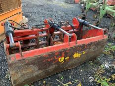 WYLIE 66" HYDRAULIC SHEAR GRAB, HYDRAULIC DRIVE, PIN AND CoNE HEADSTOCK *PLUS VAT*