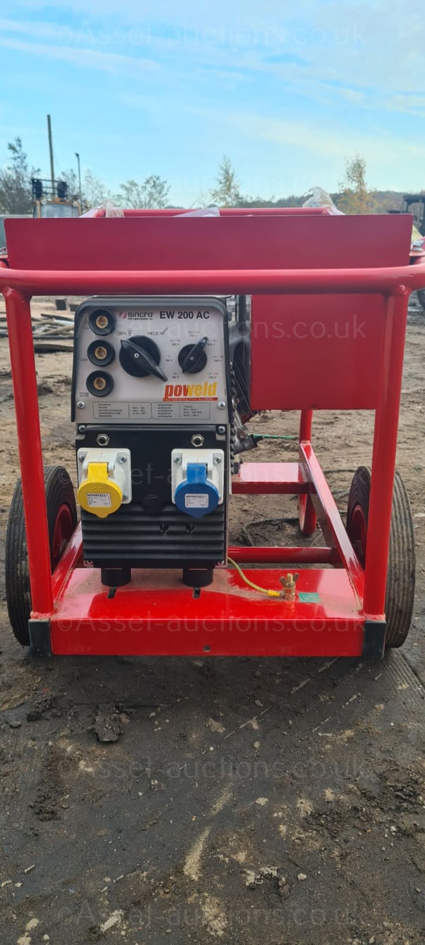 HONDA GX390 PETROL WELDER, 7KvA 200 AMP, 110v OR 240v, IN WORKING ORDER, YEAR 2018 *PLUS VAT* - Image 3 of 8