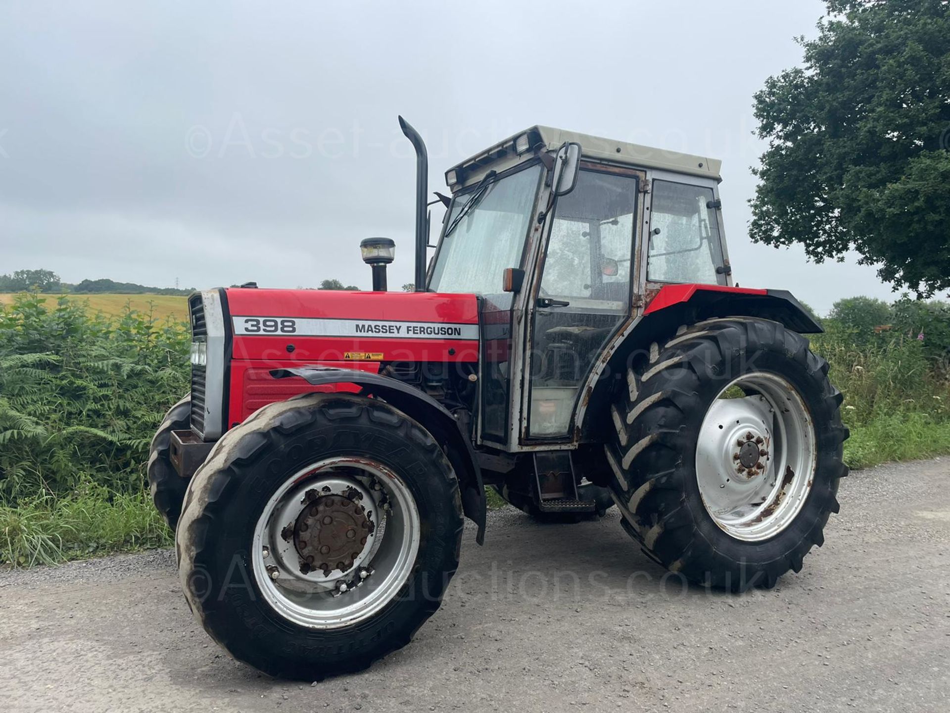 MASSEY FERGUSON 398 4WD TRACTOR, RUNS AND DRIVES, 12 SPEED GEARBOX, CABBED, 95hp *PLUS VAT*