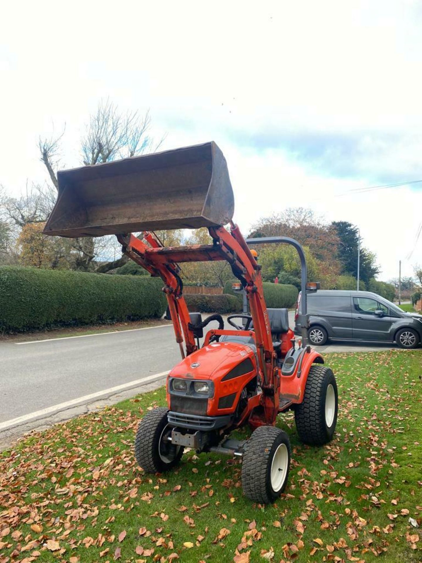 COMPACT TRACTOR KIOTI CK22 COMPLETE WITH FRONT LOADER, 4 X 4, HYDROSTATIC DRIVE *PLUS VAT* - Image 5 of 10