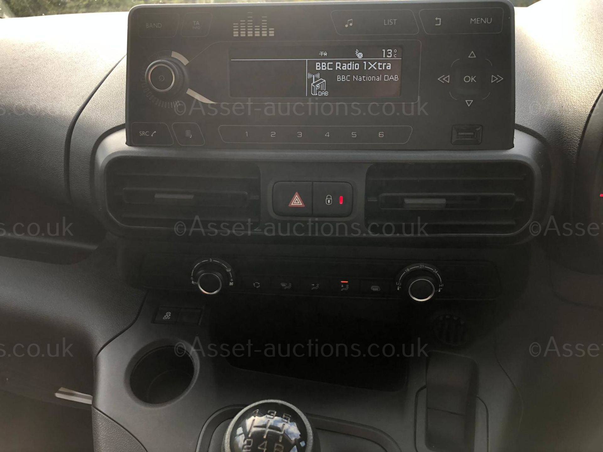 2020 VAUXHALL COMBO 2000 EDITION TD S/S GREY PANEL VAN, 19,696 MILES *PLUS VAT* - Image 11 of 13