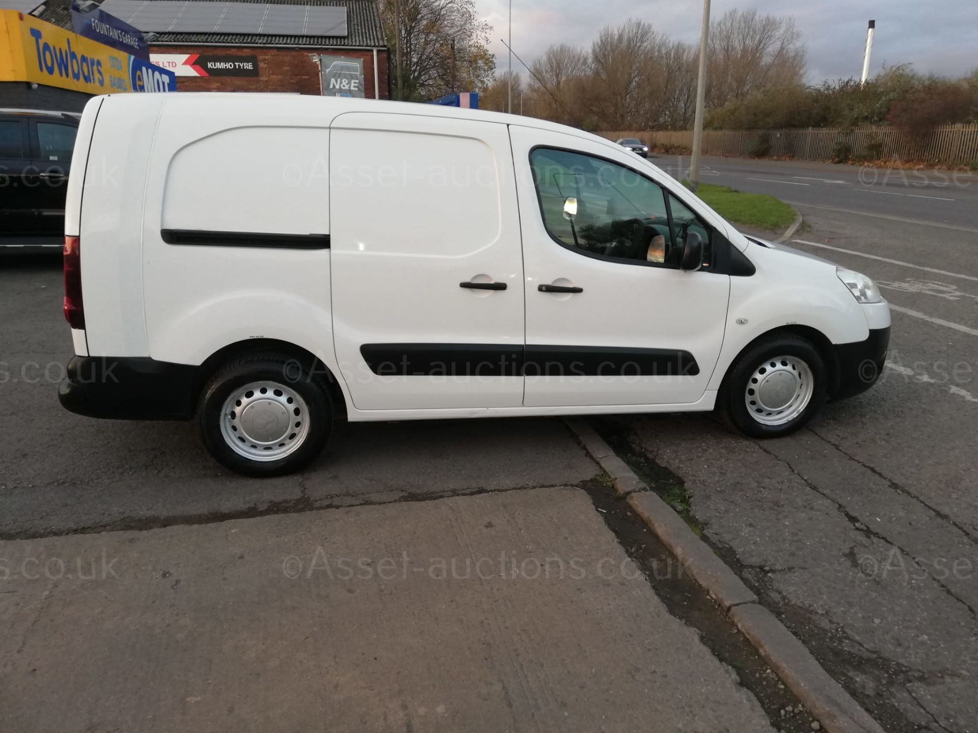 2012/62 PEUGEOT PARTNER CRC HDI 5 SEATS CREW VAN, 102K MILES, 1560cc DIESEL *PLUS VAT* - Image 8 of 11