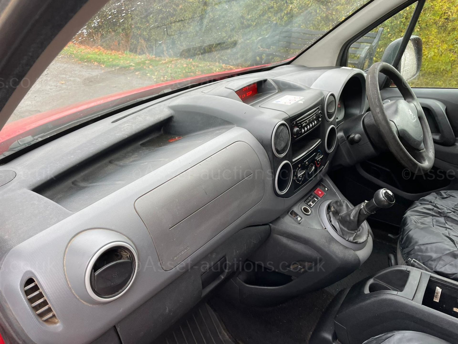 2012 PEUGEOT PARTNER 625 S L1 HDI RED PANEL VAN, 86,226 MILES, REVERSING SENSORS *PLUS VAT* - Image 17 of 20