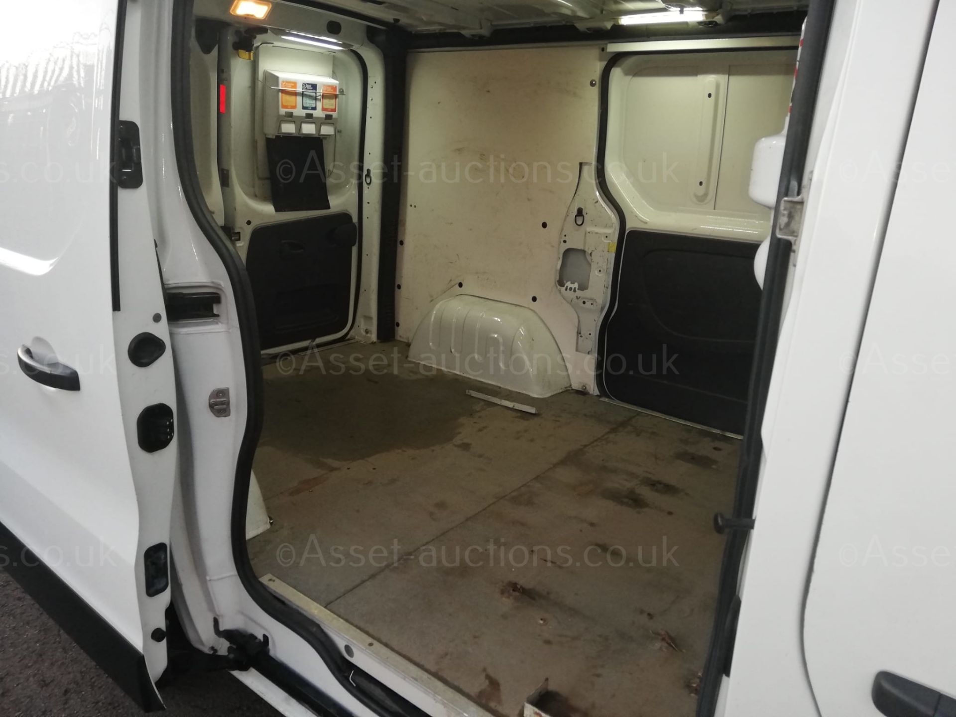 2014/64 VAUXHALL VIVARO 2900 CDTI ECOFLEX WHITE PANEL VAN, 1.6 DIESEL, 75K MILES WITH FSH *PLUS VAT* - Image 10 of 11