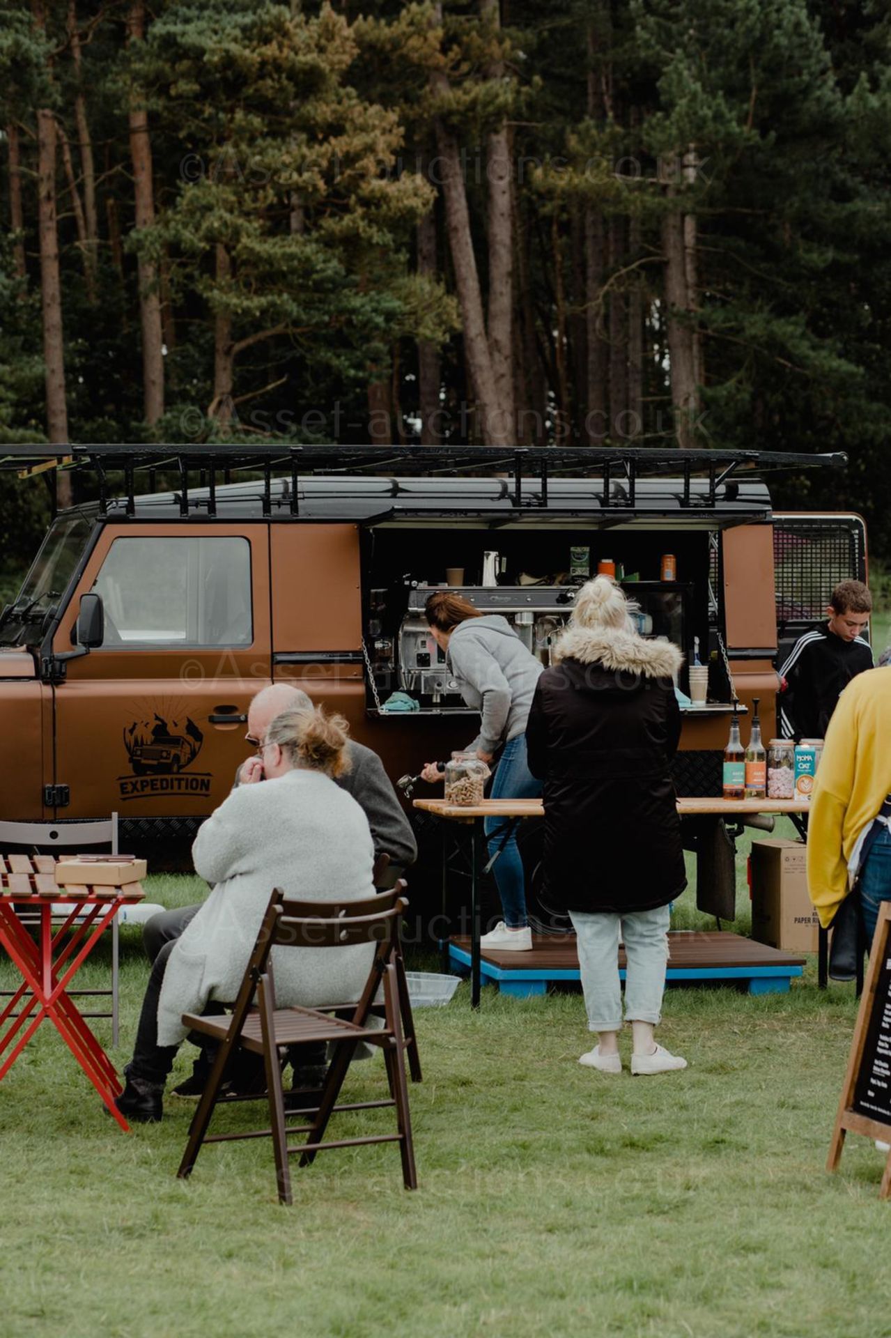 READY TO GO BUSINESS, EXPEDITION COFFEE, TASTEFULLY CONVERTED AS A DUAL FUEL MOBILE COFFEE BUSINESS - Image 27 of 41