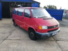 2000 VOLKSWAGEN TRANSPORTER TD LWB RED 9 SEAT MINIBUS, 159K MILES, 1.9 DIESEL ENGINE *PLUS VAT*