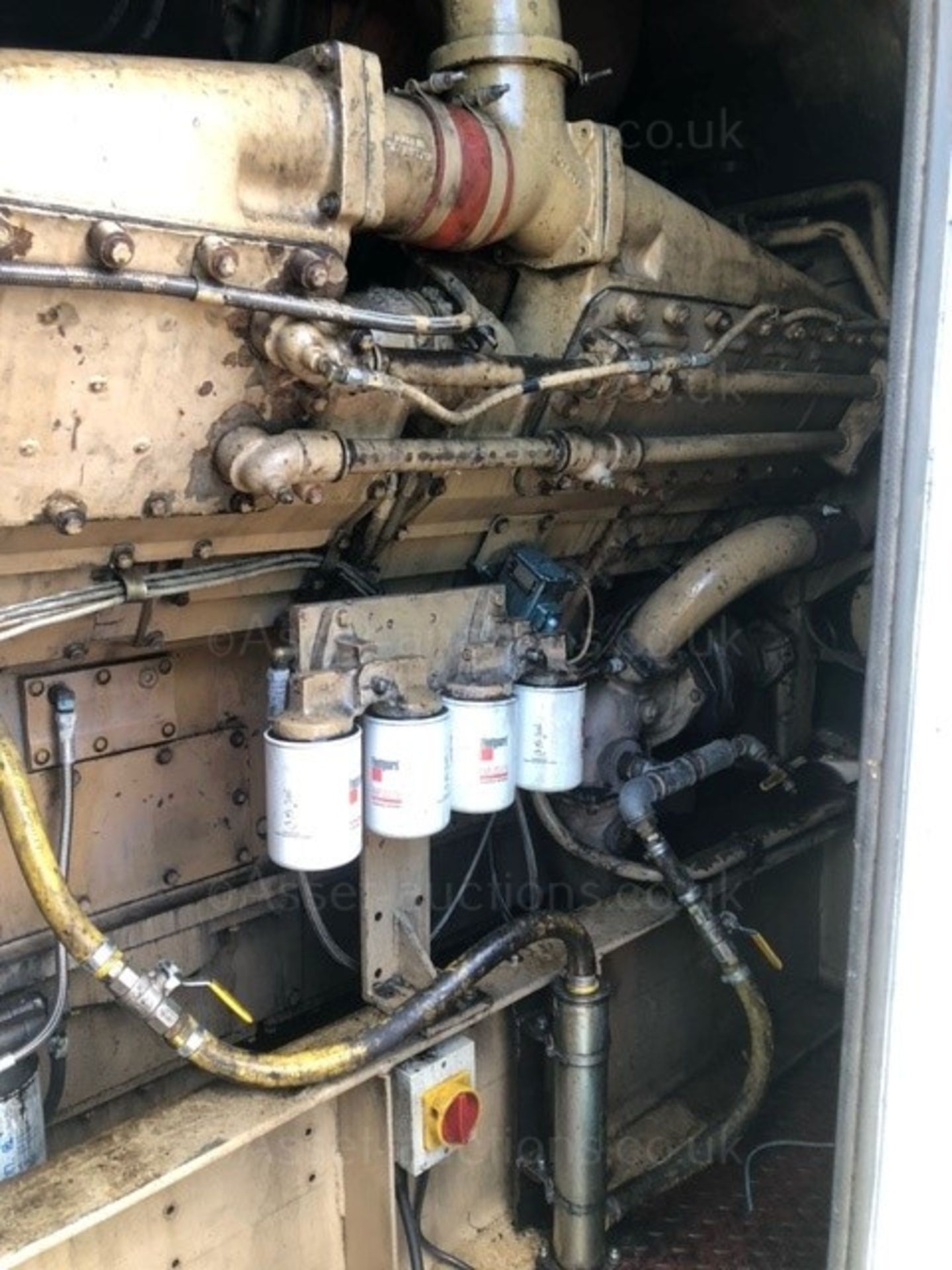 CUMMINS KTA50G3 1250KvA GENERATOR, CONTAINERISED WITH MANUAL CONTROL SYSTEM AND ACB *PLUS VAT* - Image 5 of 5