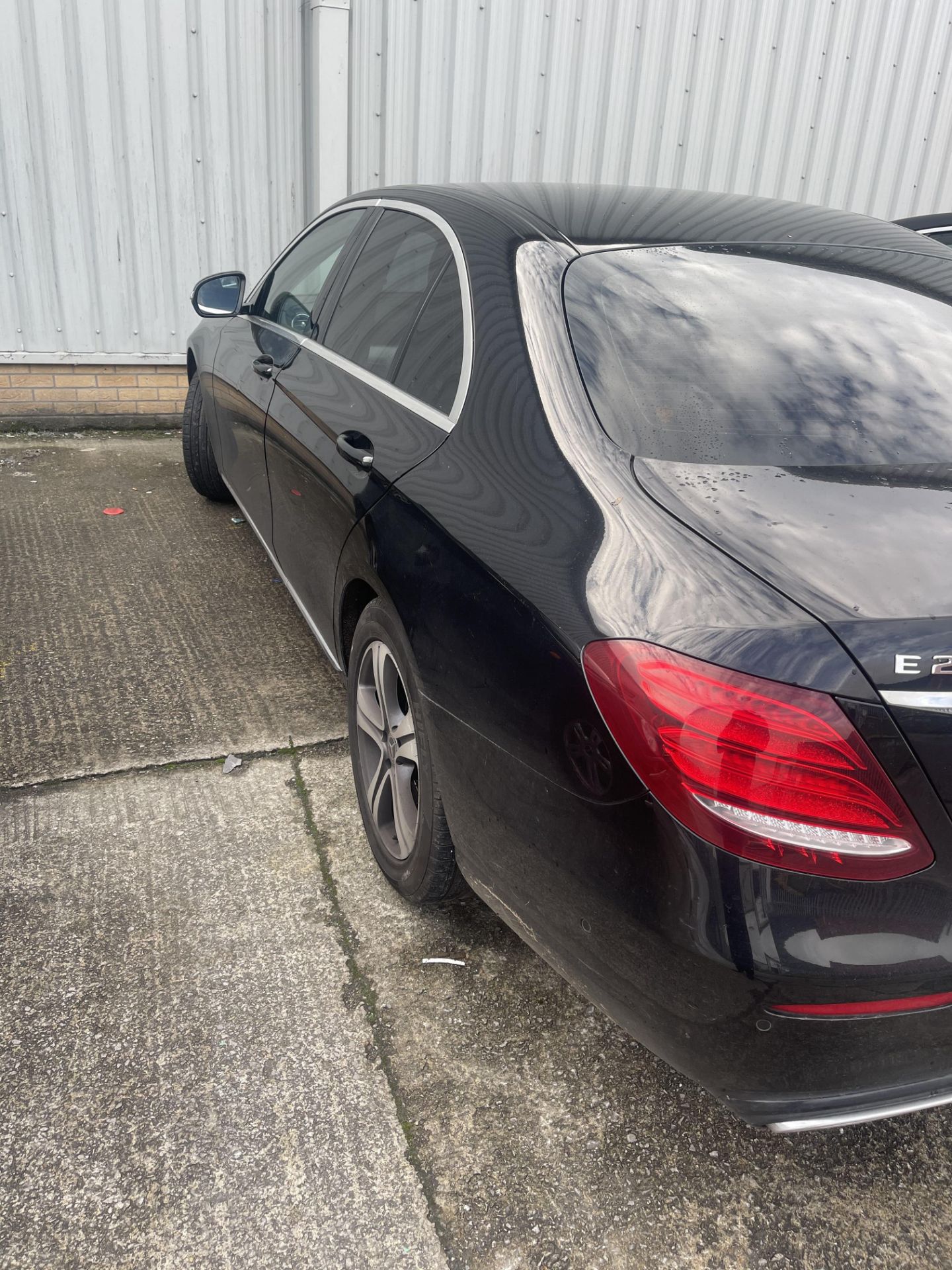 2018/68 MERCEDES-BENZ E 220 D SE AUTO BLACK SALOON, 65K MILES, REVERSING CAMERA *PLUS VAT* - Image 4 of 9