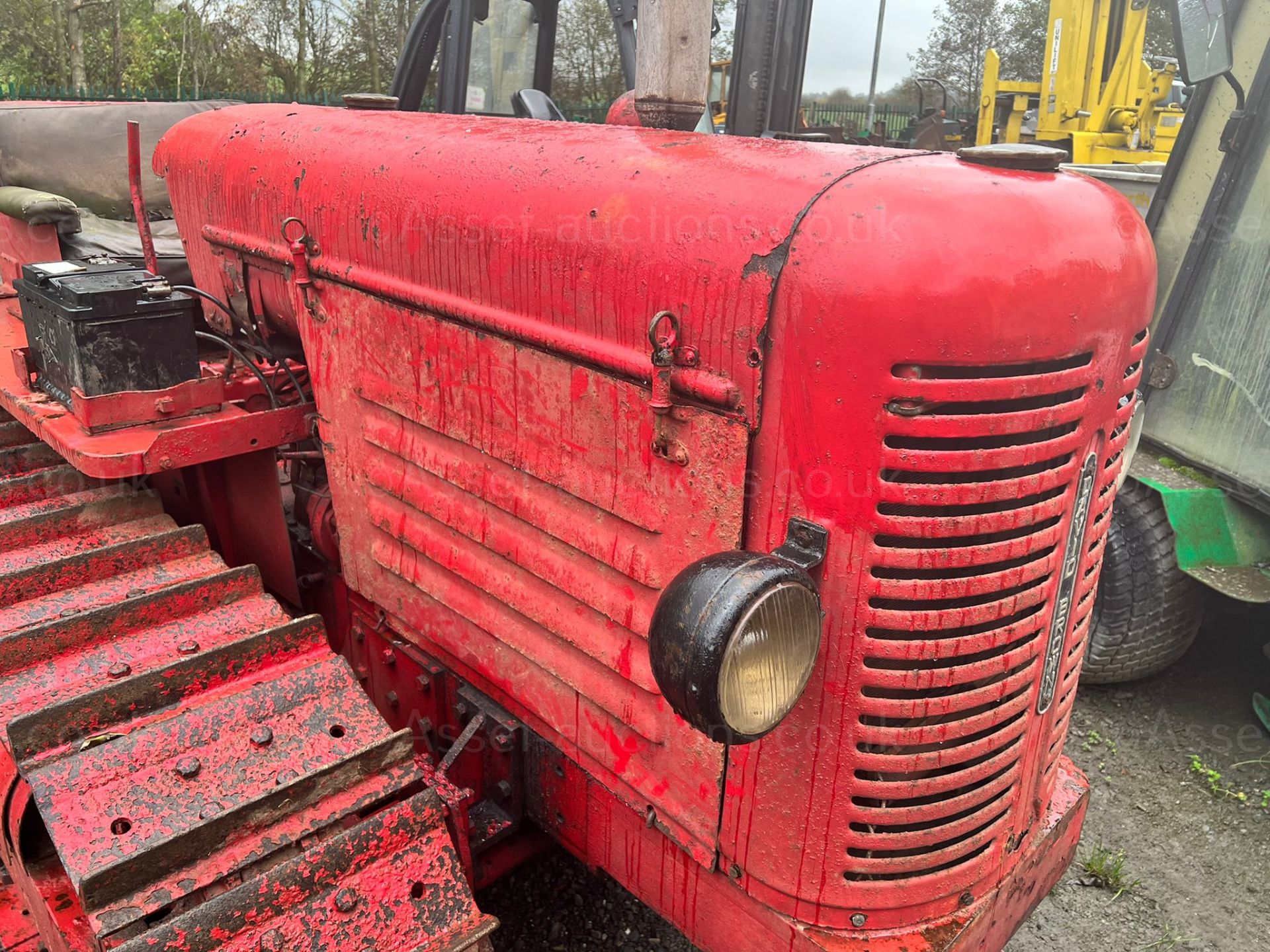 DAVID BROWN 30TD 36HP TRACKED CRAWLER TRACTOR, RUNS AND DRIVES, REAR PTO AND TOWBAR *PLUS VAT* - Image 9 of 12