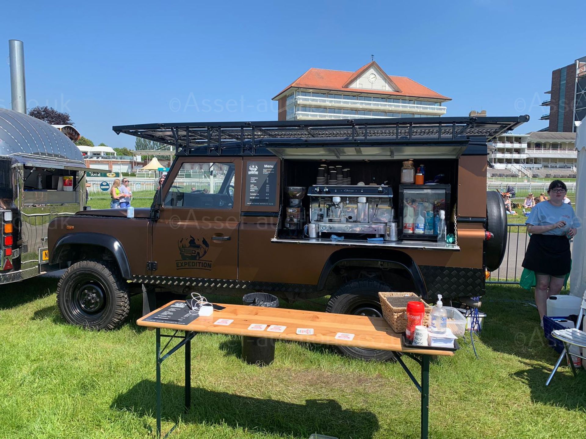 READY TO GO BUSINESS, EXPEDITION COFFEE, TASTEFULLY CONVERTED AS A DUAL FUEL MOBILE COFFEE BUSINESS - Image 34 of 41