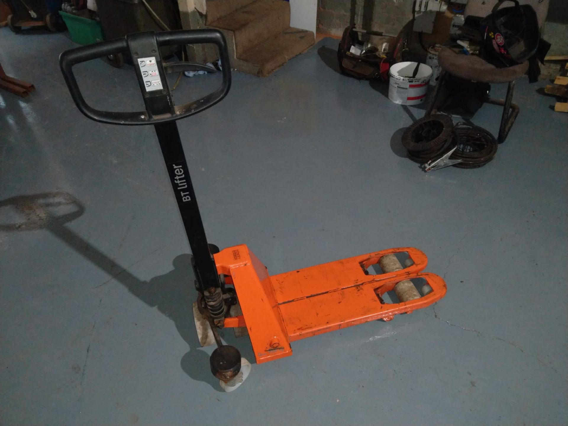 BT ROLATRUCK SHORT REACH MONOLIFT PALLET TRUCK *NO VAT* - Image 2 of 5