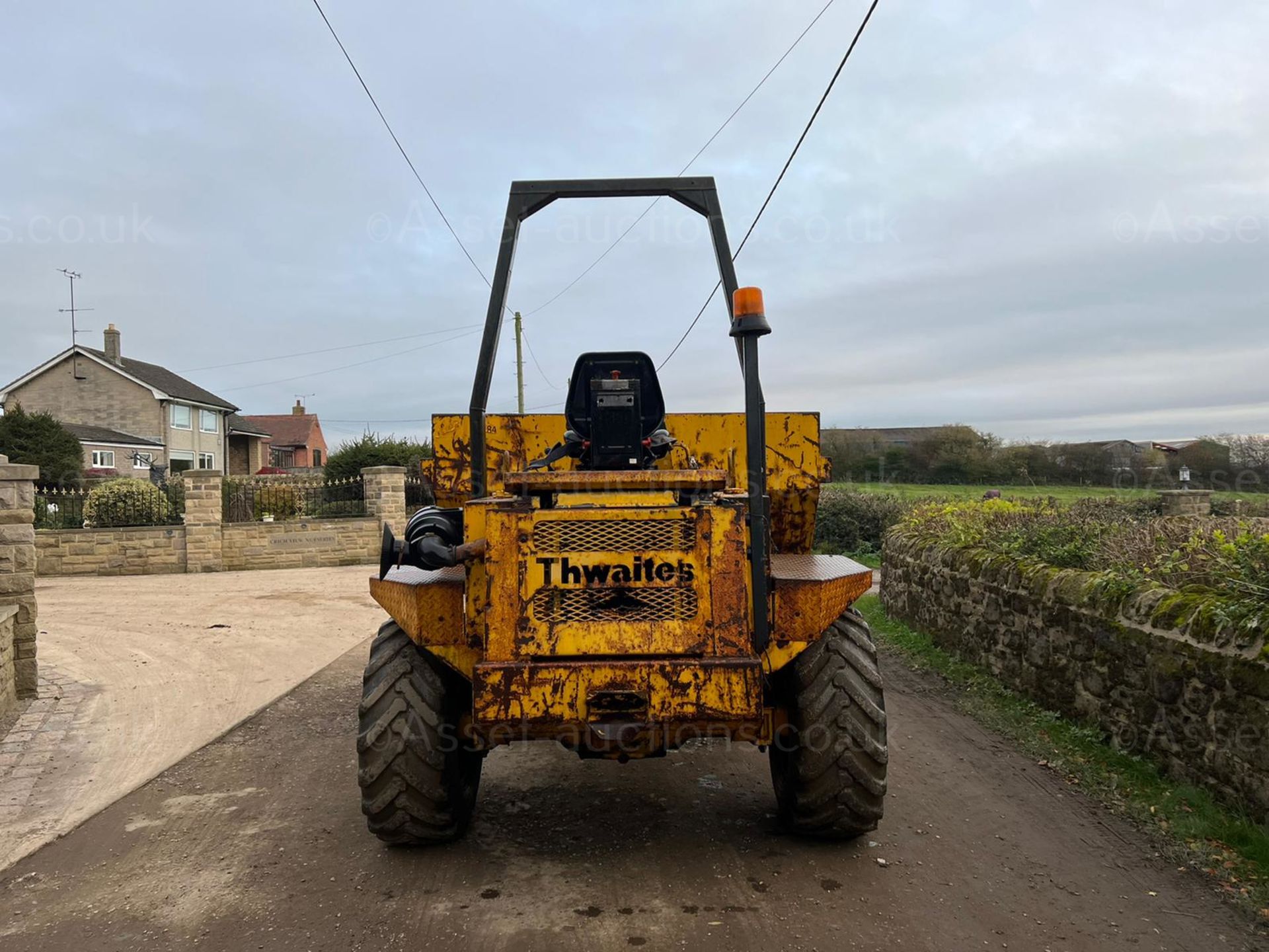 THWAITES ALLDRIVE 6 TON 4WD DUMPER, RUNS DRIVES AND LIFTS, SHOWING A LOW 3103 HOURS *PLUS VAT* - Image 5 of 11