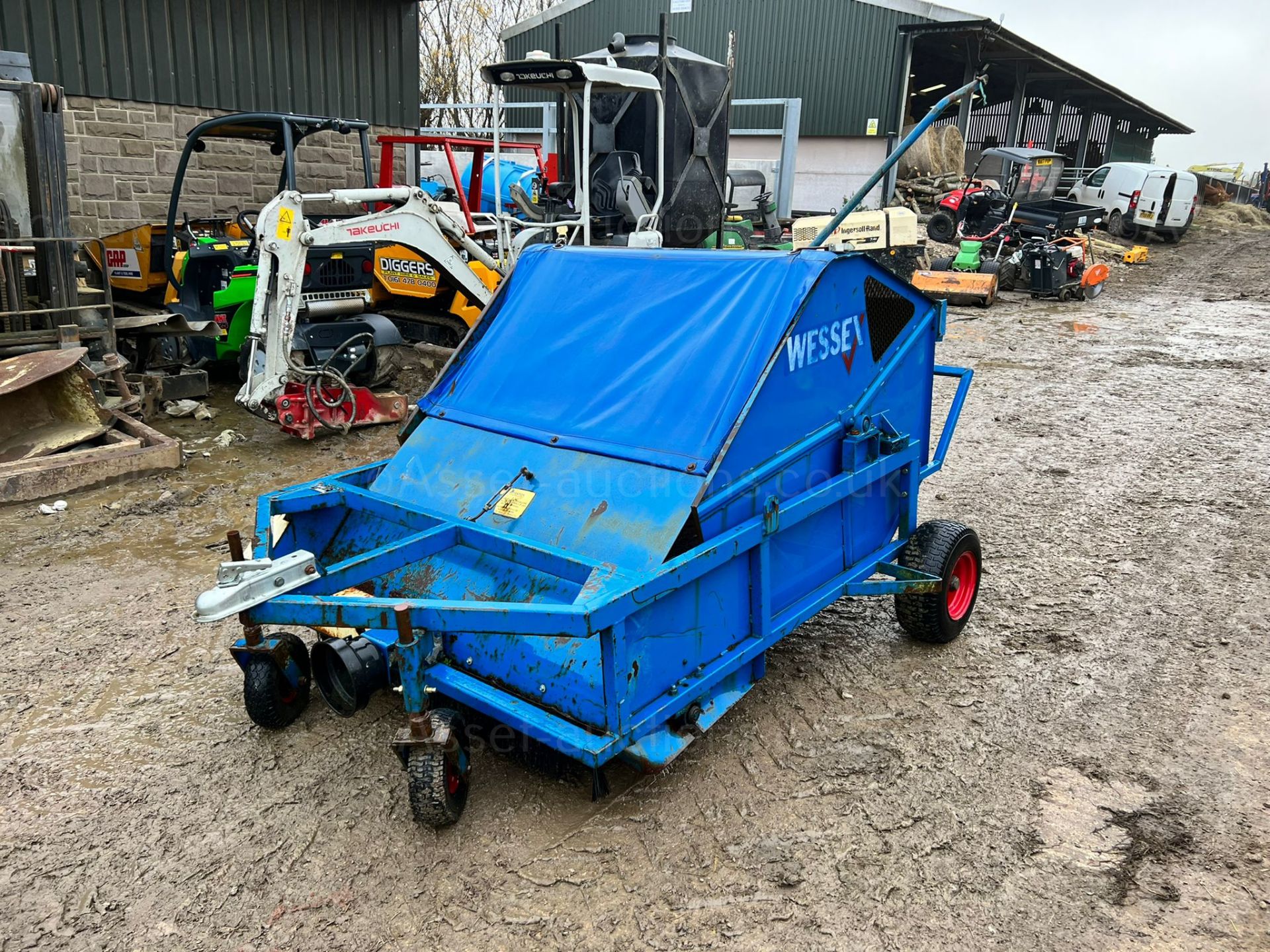 WESSEX SC4 1.2 METRE SINGLE AXLE TOW BEHIND SWEEPER COLLECTOR, PTO DRIVEN *PLUS VAT* - Image 2 of 9