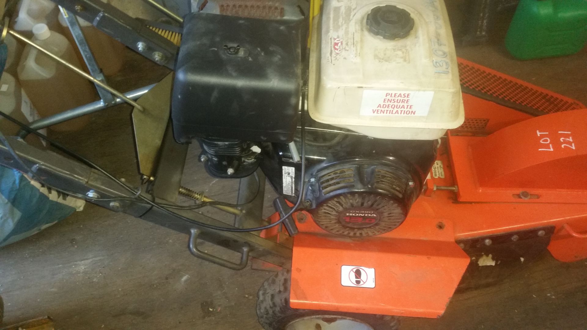 HUSQVARNA GS13 STUMP GRINDER, IN WORKING ORDER *NO VAT* - Image 2 of 4