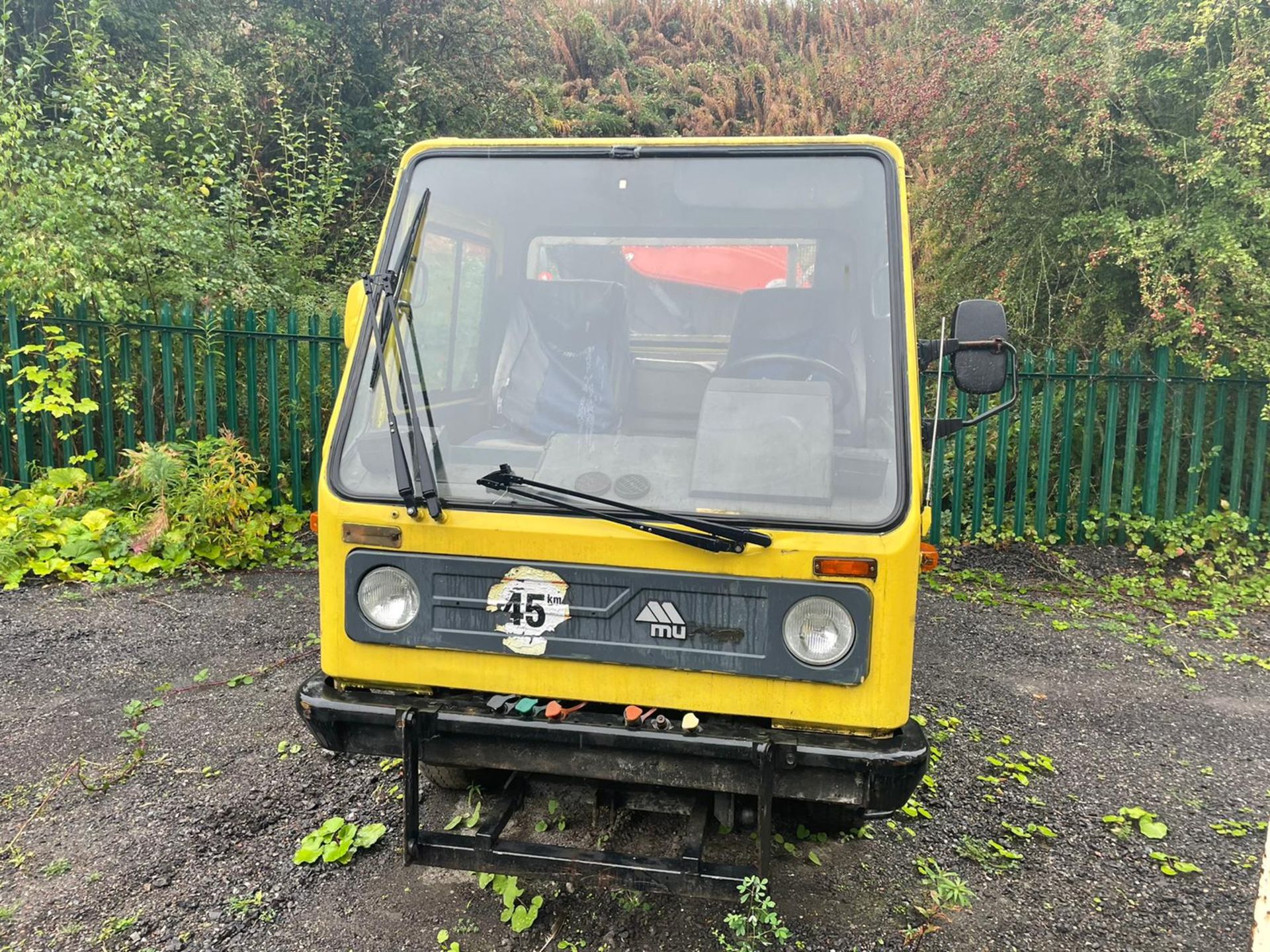 MULTICAR 4x2 3 WAY DROPSIDE TIPPER LORRY, SHOWING 4822 HOURS / 86605km, FRONT HYDRAULICS *PLUS VAT* - Image 2 of 11