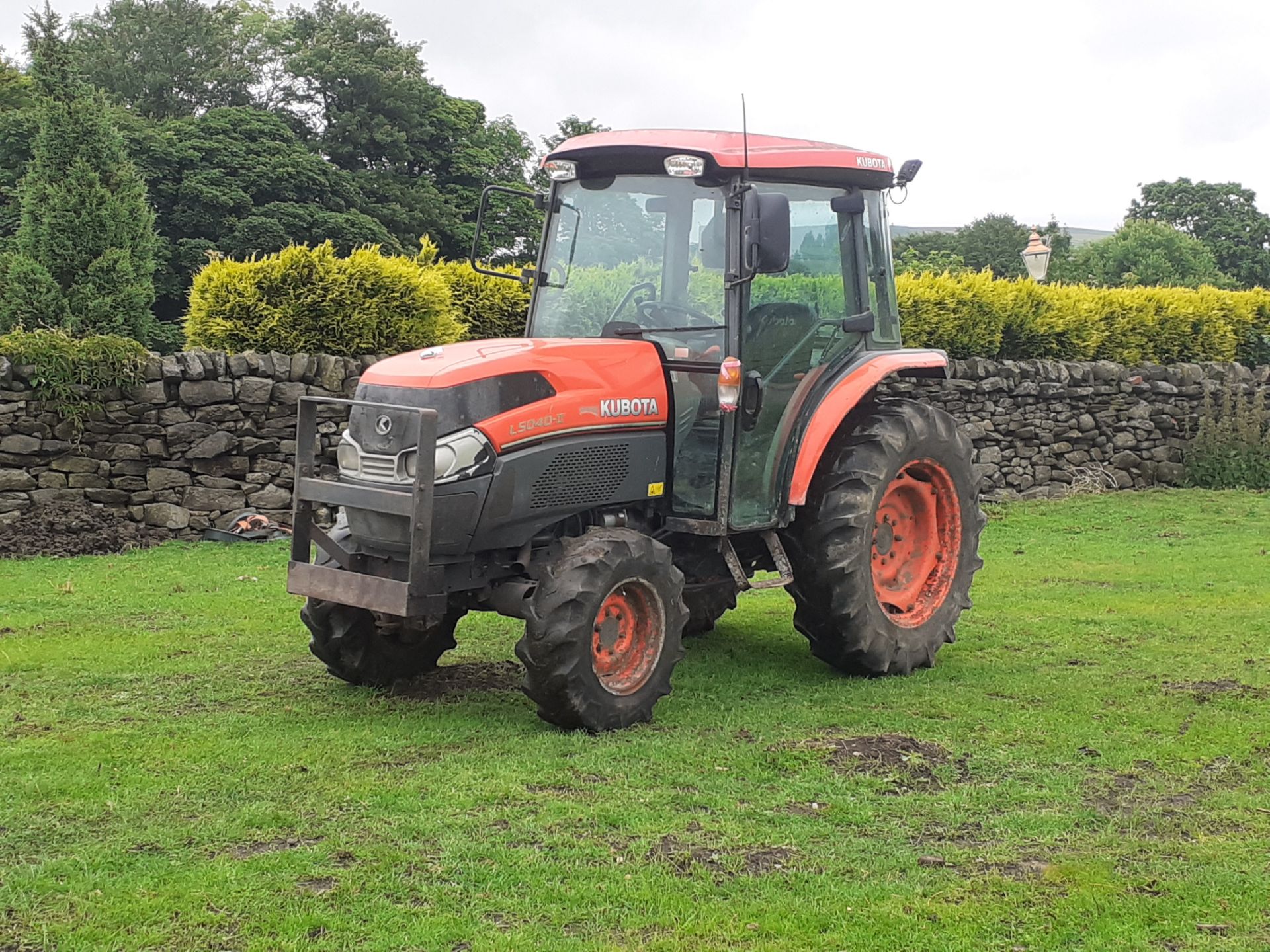 2017 KUBOTA L5040 SERIES II COMPACT TRACTOR, ROAD REGISTERED, A LOW 3490 HOURS *PLUS VAT* - Image 2 of 4