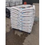 1 PALLET OF TOP GRADE COMPOST, EACH BAG CONTAINS 40 LITRES, 75 BAGS PER PALLET, APPROX WEIGHT 800kg