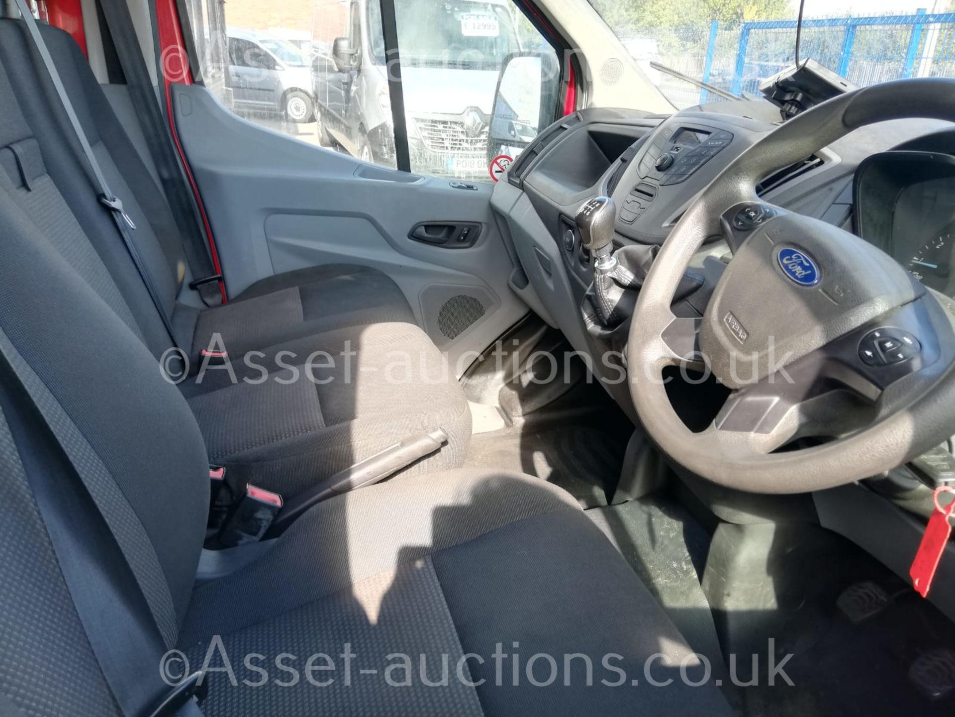 2015 FORD TRANSIT 350 RED DROPSIDE, 127K MILES, 14ft BODY WITH TAIL LIFT, 2.2 DIESEL *PLUS VAT* - Image 37 of 42