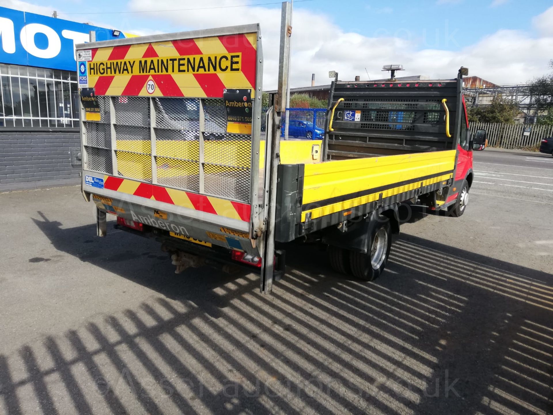 2015 FORD TRANSIT 350 RED DROPSIDE, 127K MILES, 14ft BODY WITH TAIL LIFT, 2.2 DIESEL *PLUS VAT* - Image 18 of 42