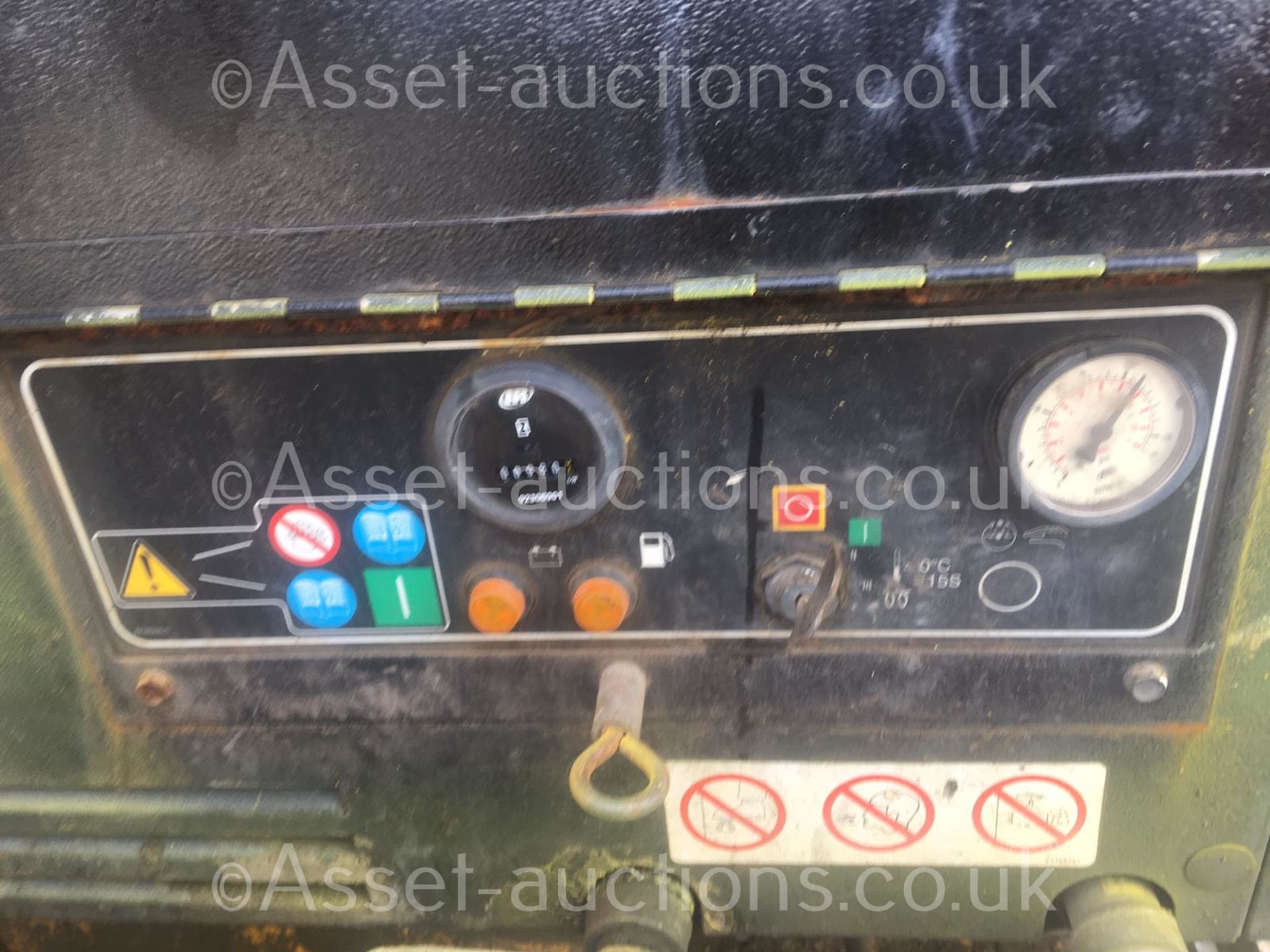 2004/54 REG MERCEDES ATEGO 1018 DAY YELLOW DROPSIDE LINE PAINTING LORRY 4.3L DIESEL ENGINE *NO VAT* - Image 111 of 128