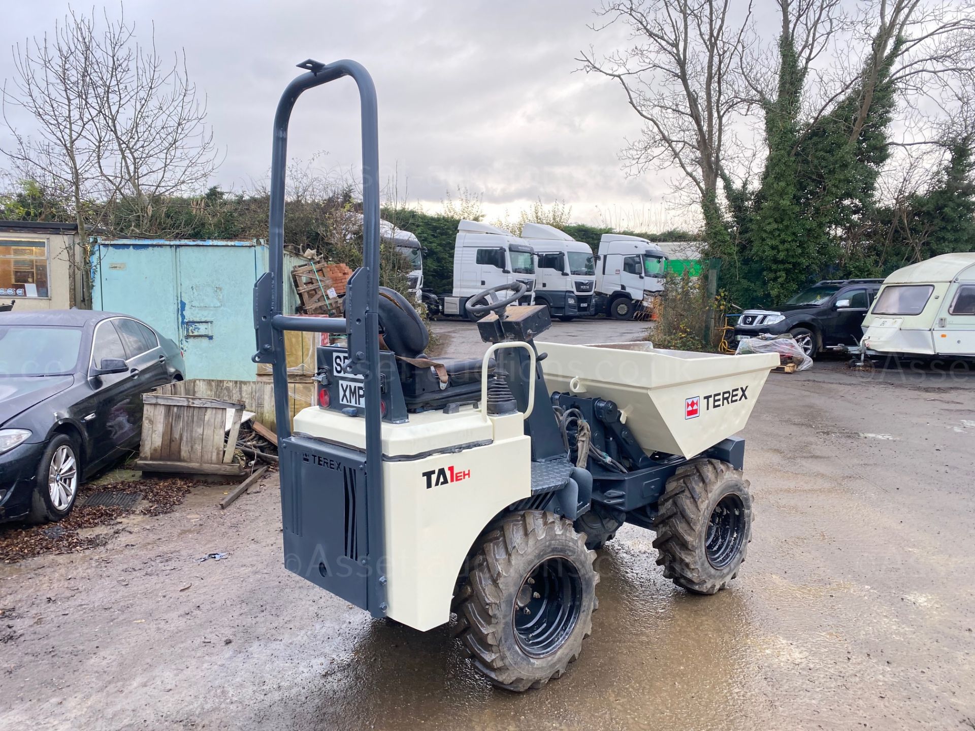 2007 TEREX 1 TON HIGH TIP DUMPER, 860 HOURS, GOOD TYRES, START FIRST GO AND RUNS WELL *PLUS VAT* - Image 4 of 5