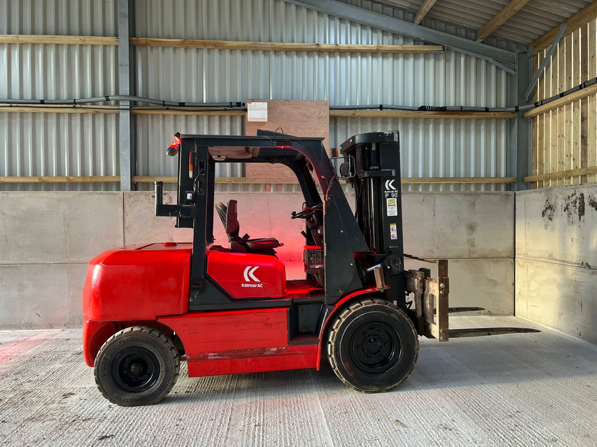 KALMAR P90CX FORK LIFT CONTAINER SPEC, 3 STAGE MAST, SIDE SHIFT, RUNS WORKS AND LIFTS *PLUS VAT* - Image 2 of 6