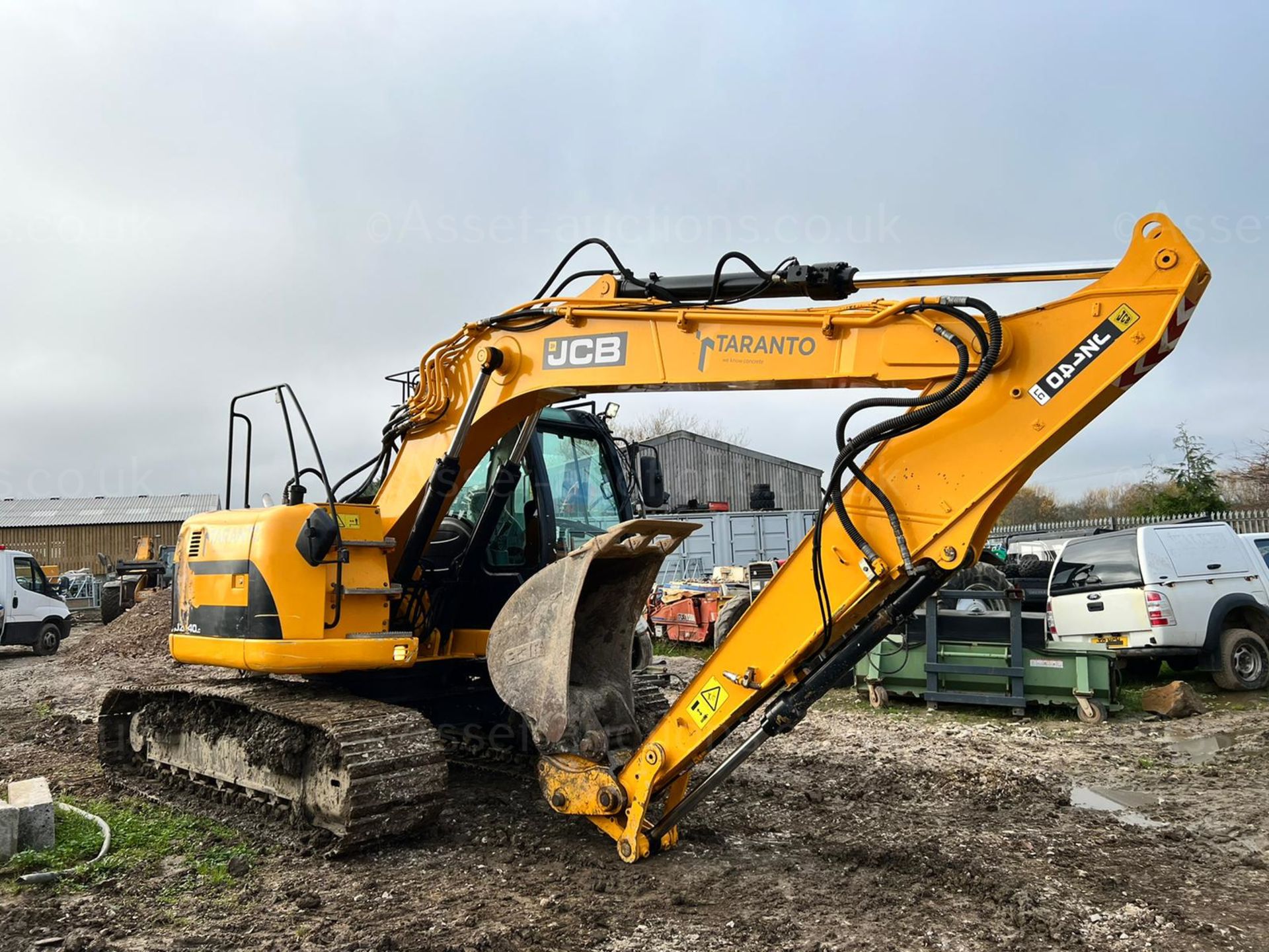 2008 JCB JZ140LC 15 TON STEEL TRACKED EXCAVATOR, RUNS DRIVES AND DIGS, SHOWING 9815 HOURS *PLUS VAT* - Image 6 of 30