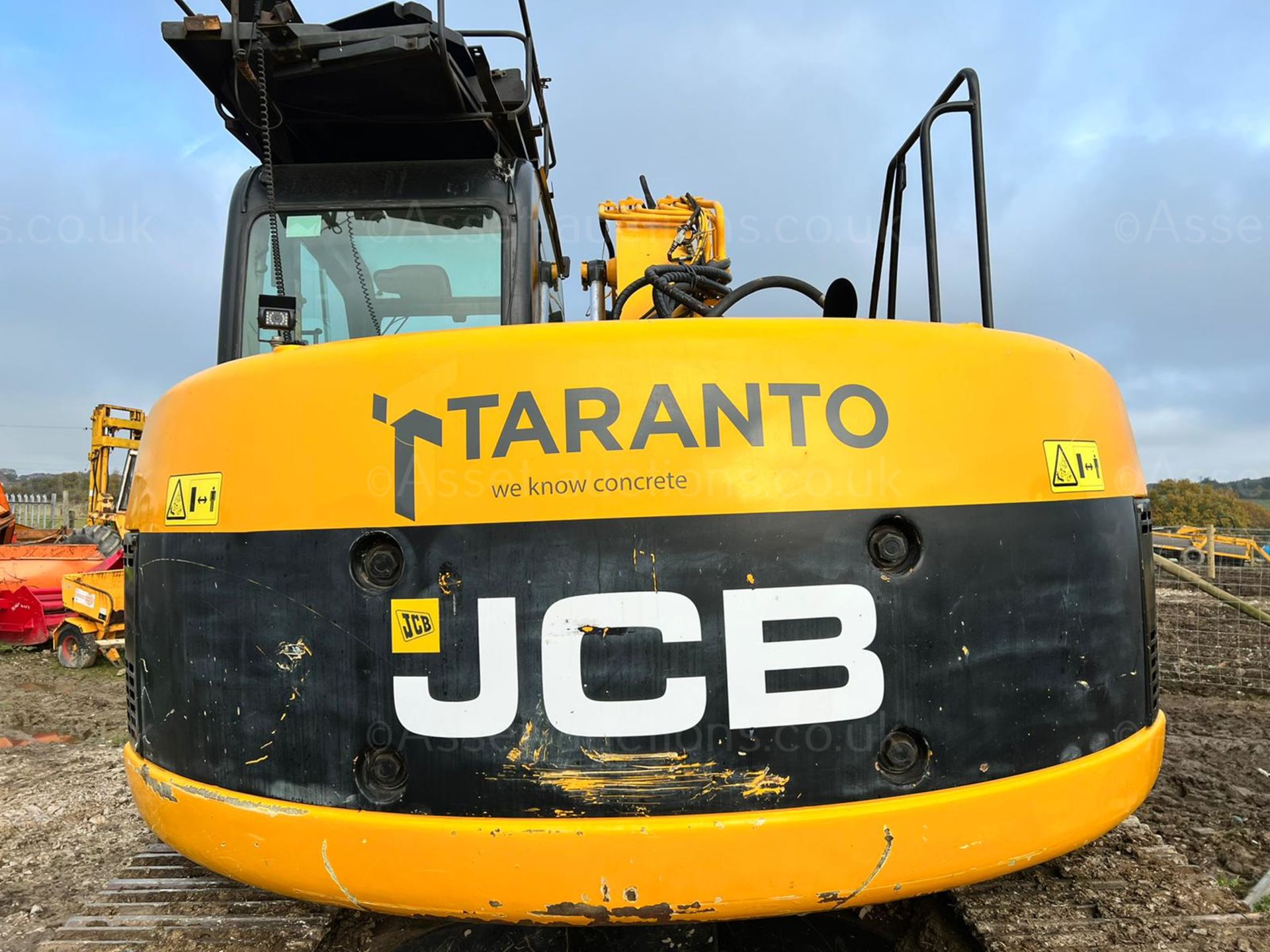 2008 JCB JZ140LC 15 TON STEEL TRACKED EXCAVATOR, RUNS DRIVES AND DIGS, SHOWING 9815 HOURS *PLUS VAT* - Image 12 of 30
